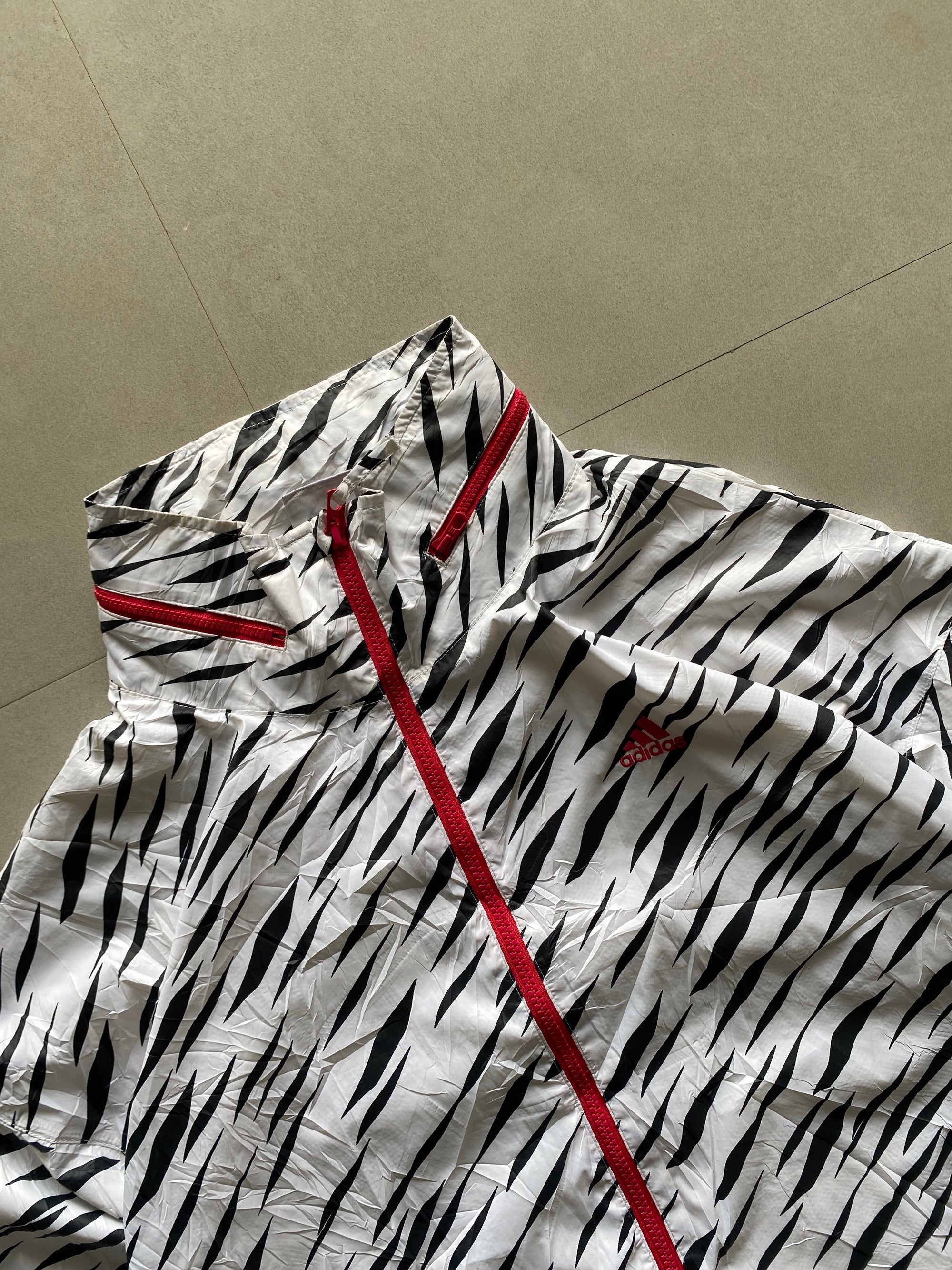 ADIDAS PRINTED JACKET - L