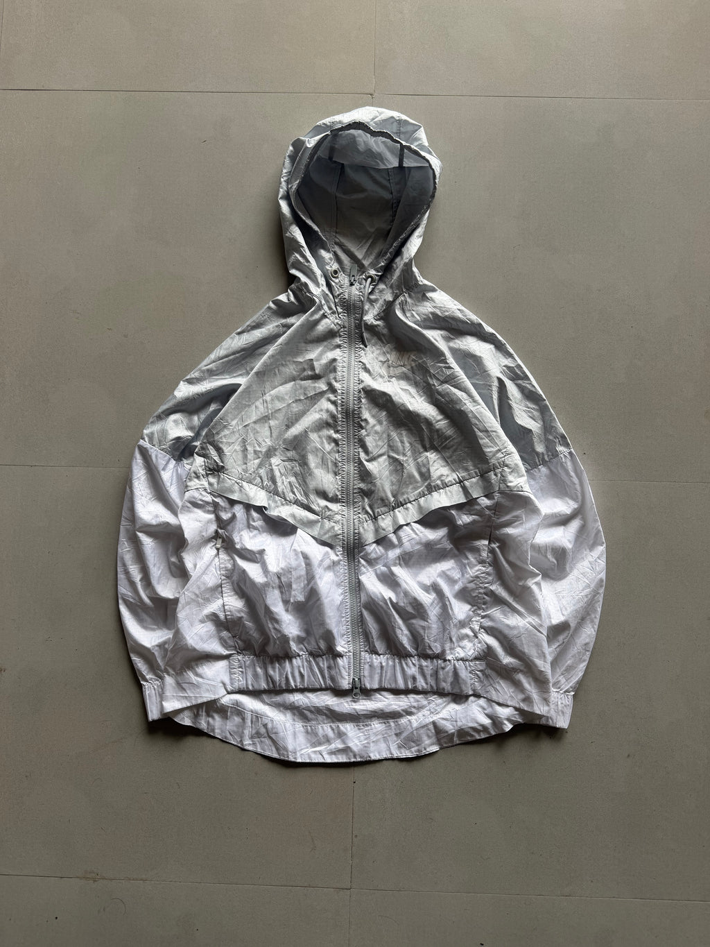 VINTAGE NIKE JACKET - M
