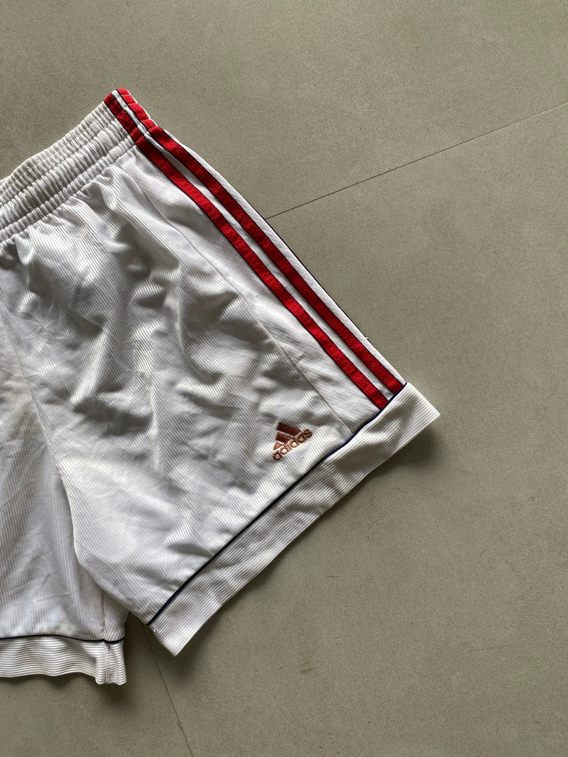 90S ADIDAS BAYERN SHORTS - S - Aged Arc