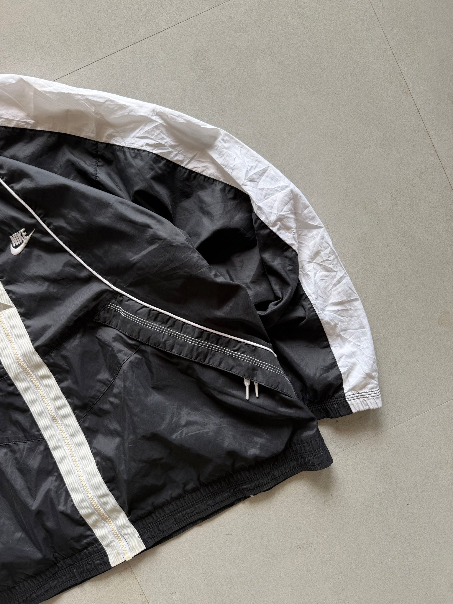 90S NIKE BIG LOGO JACKET - Aged Arc