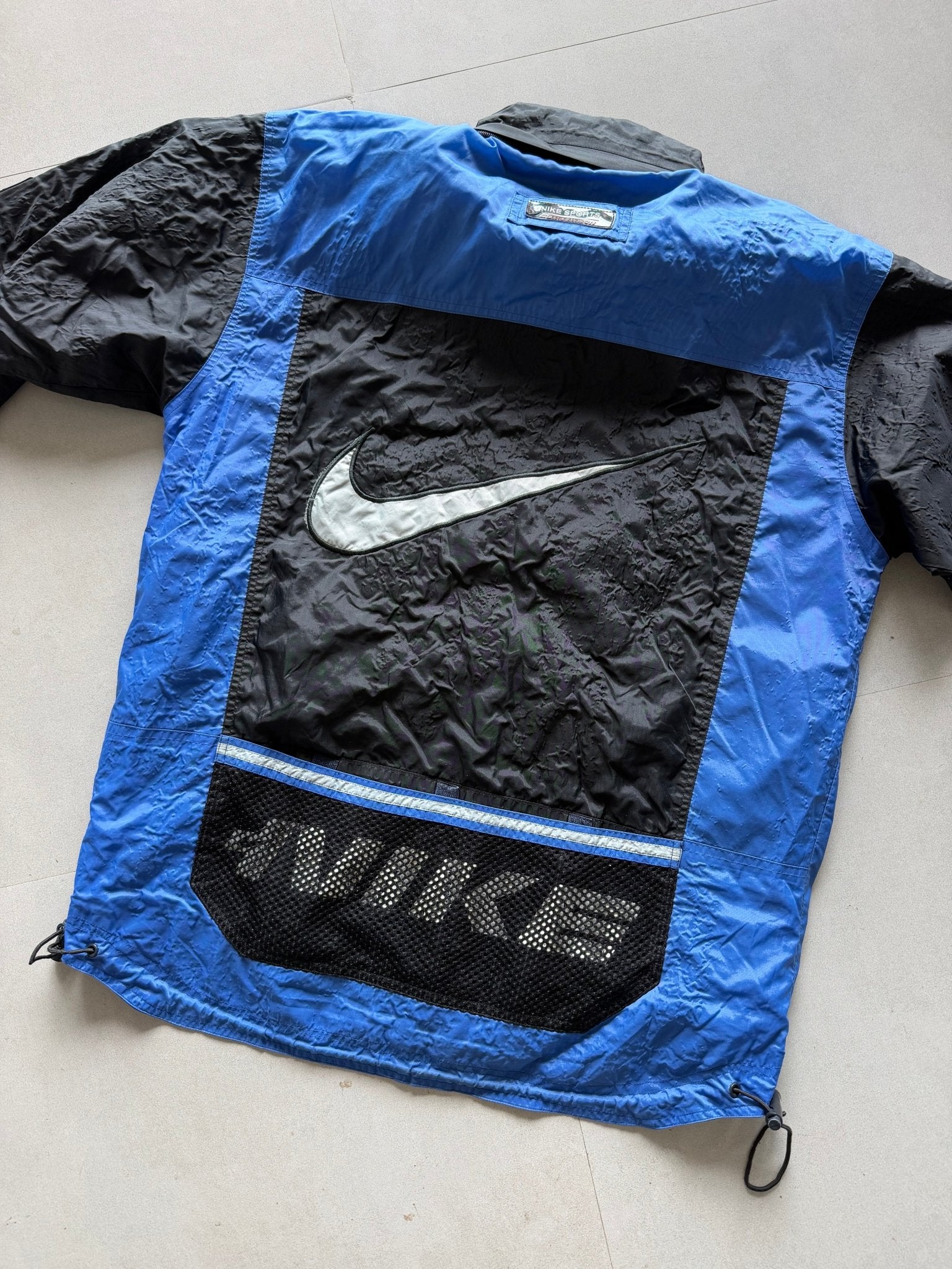 90S NIKE BIG LOGO JACKET - Aged Arc