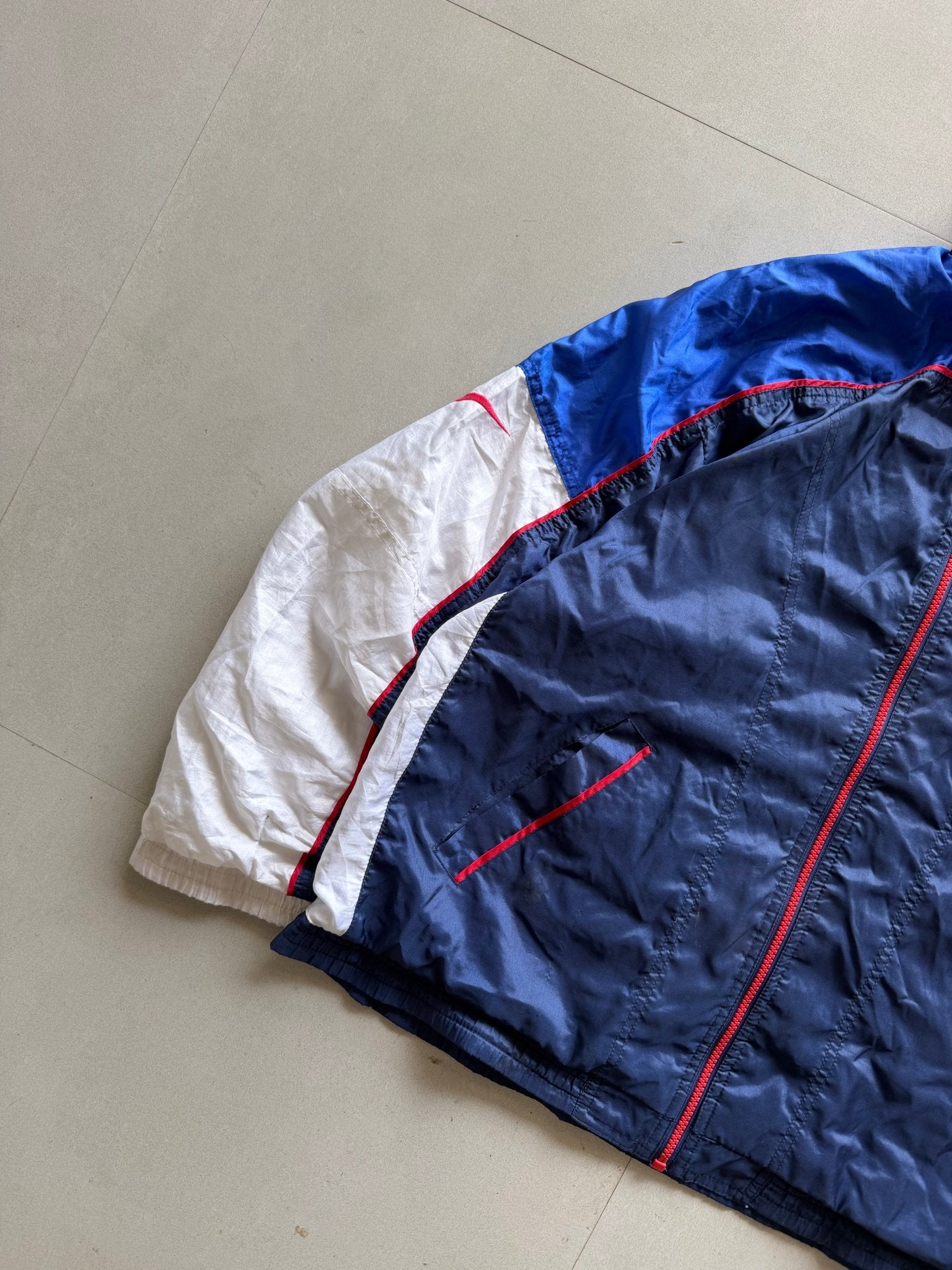 90S NIKE SPELL OUT JACKET - Aged Arc