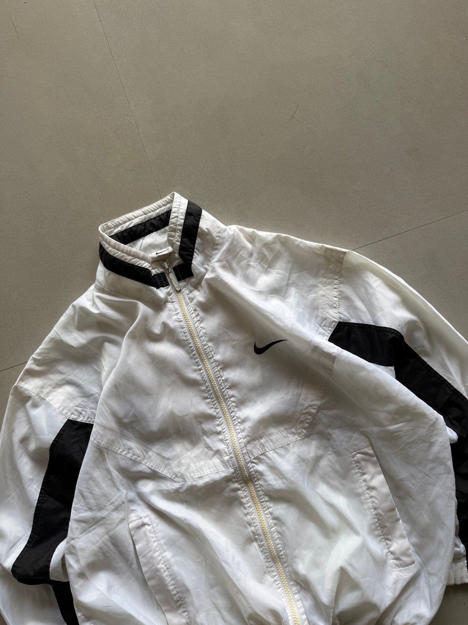 90S NIKE SPELL OUT JACKET - Aged Arc