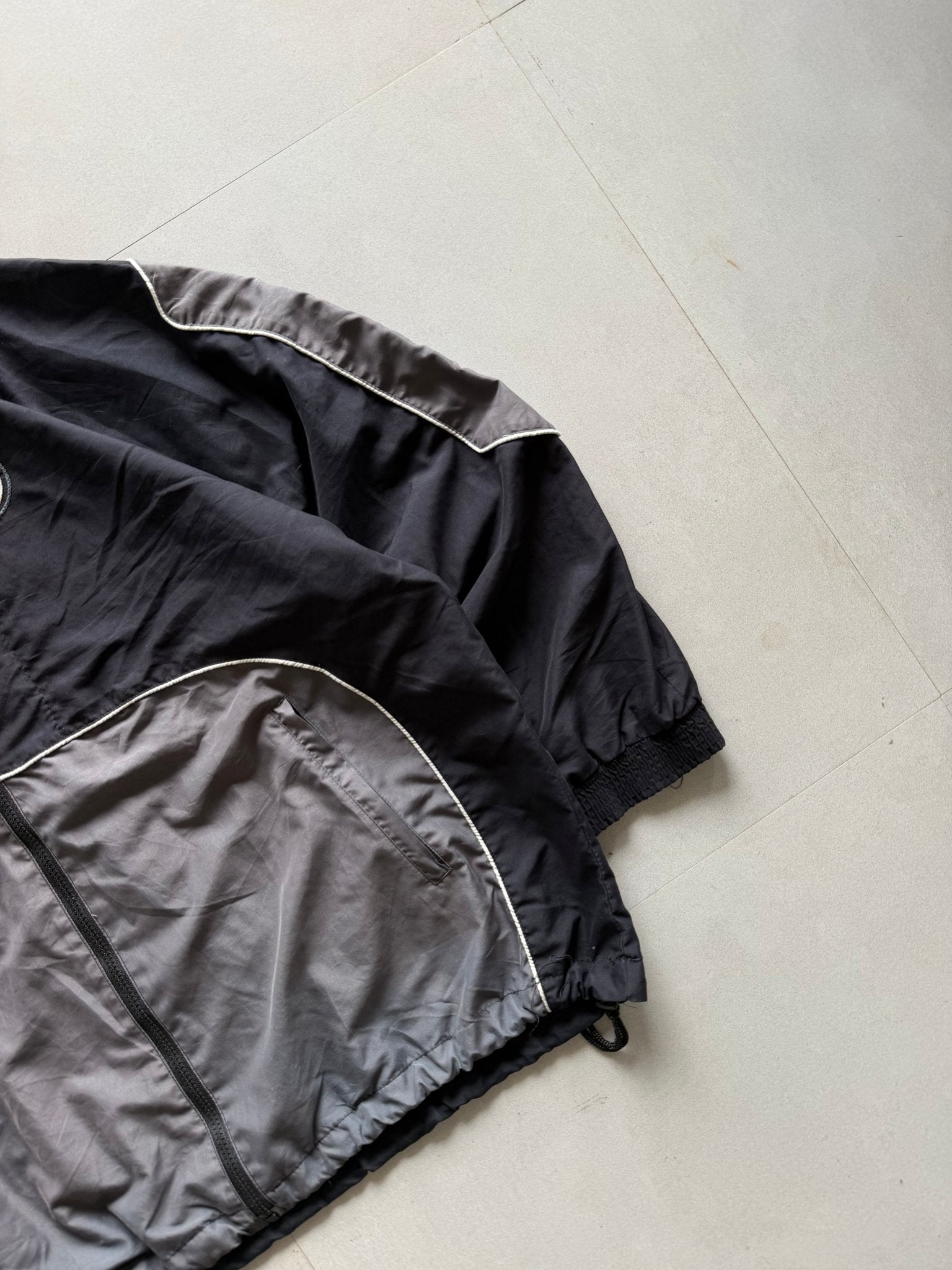 90S NIKE SPELL OUT JACKET - Aged Arc