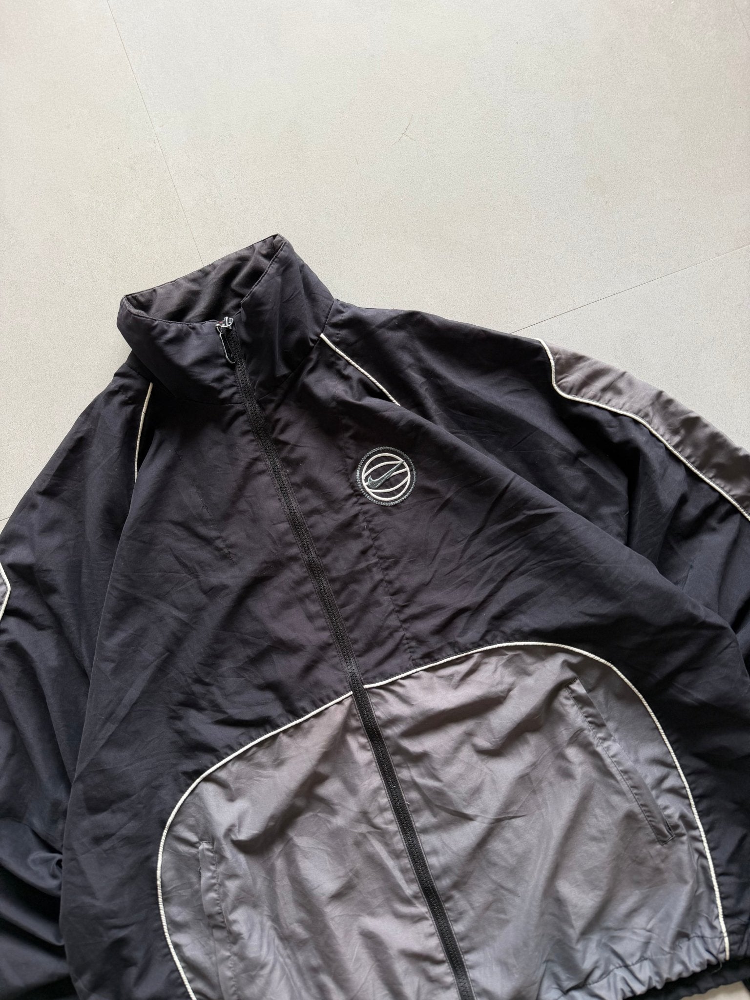 90S NIKE SPELL OUT JACKET - Aged Arc