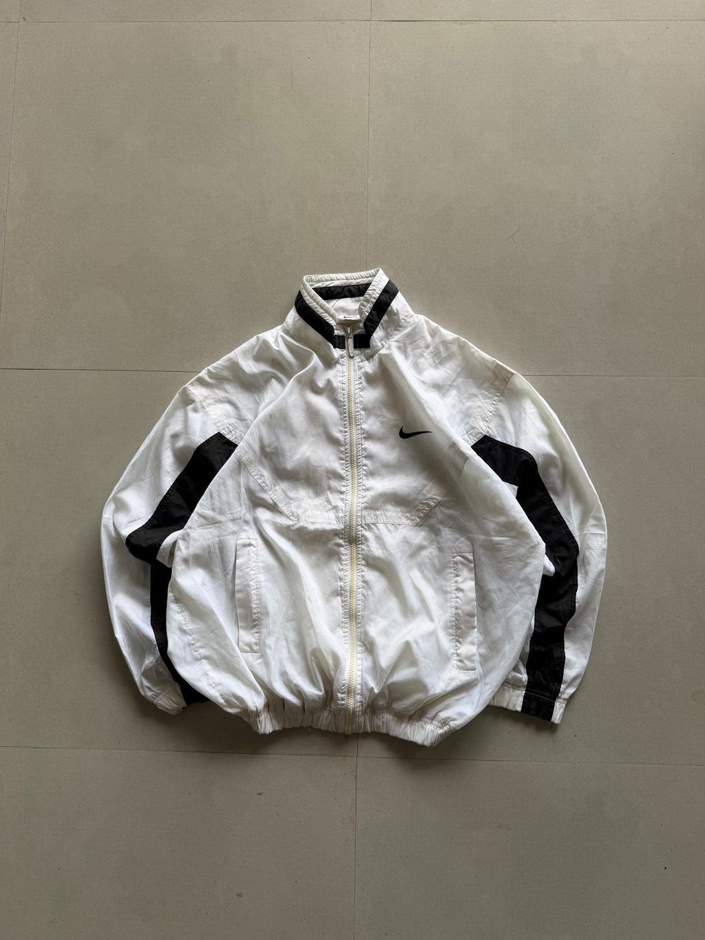 90S NIKE SPELL OUT JACKET - Aged Arc