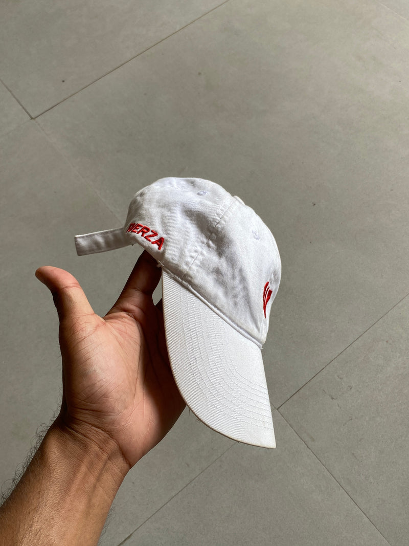 WHITE CAP
