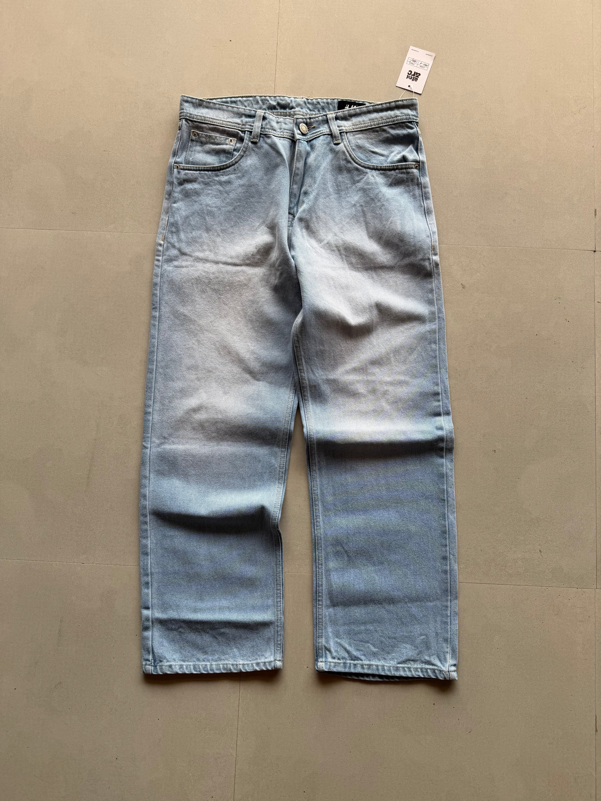 LIGHT BLUE BAGGY