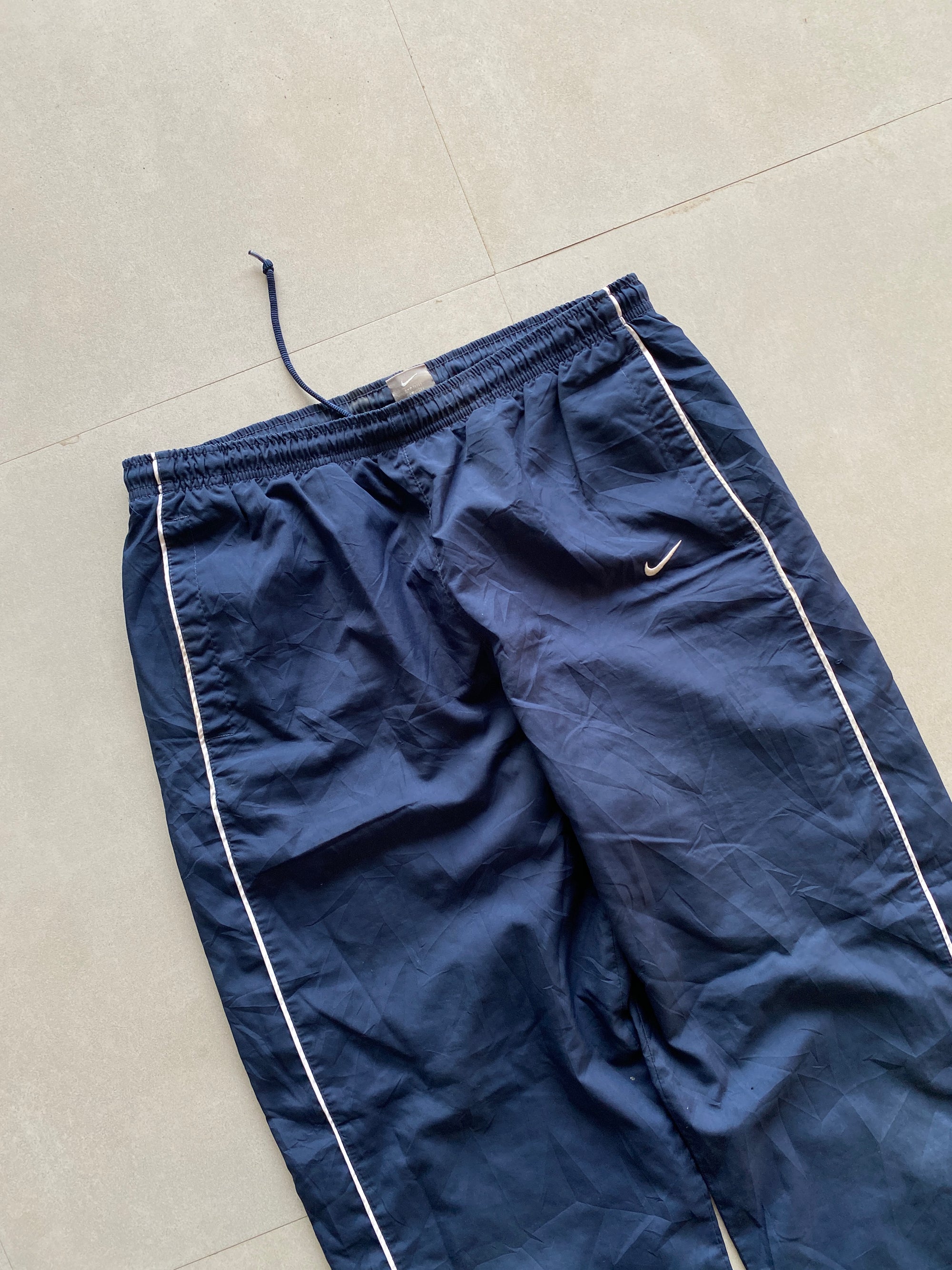 NIKE BAGGY TRACK PANT - M