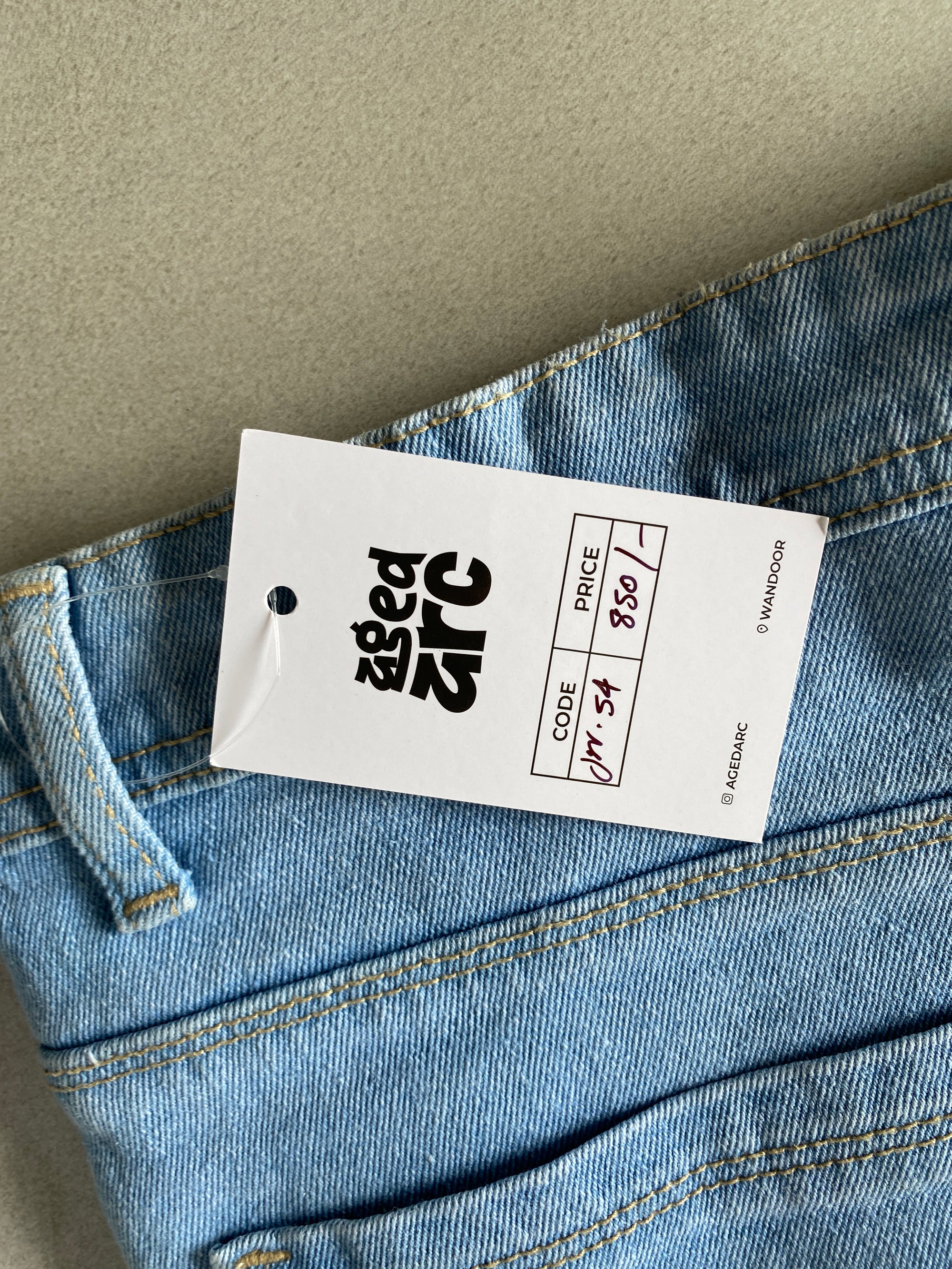 DISTRESSED BAGGY DENIM - XL