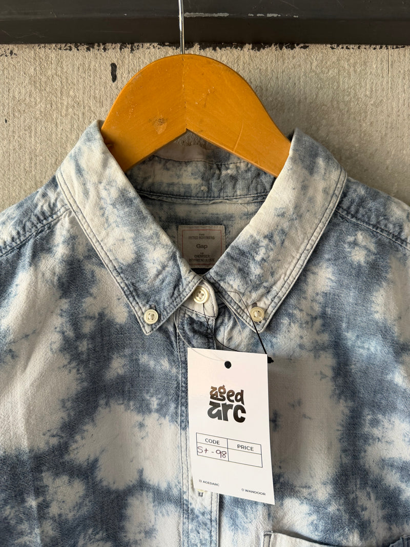 GAP PRINTES SHIRT - M ST98