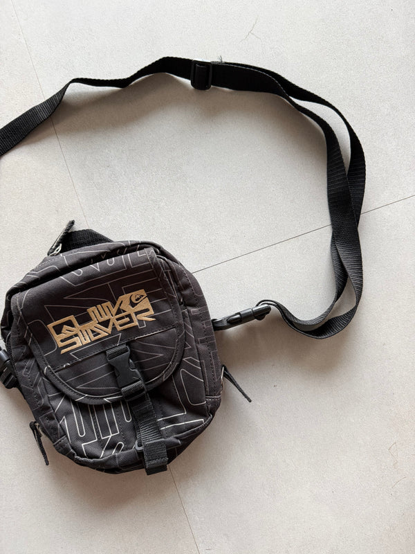 QUIK SILVER SLING BAG