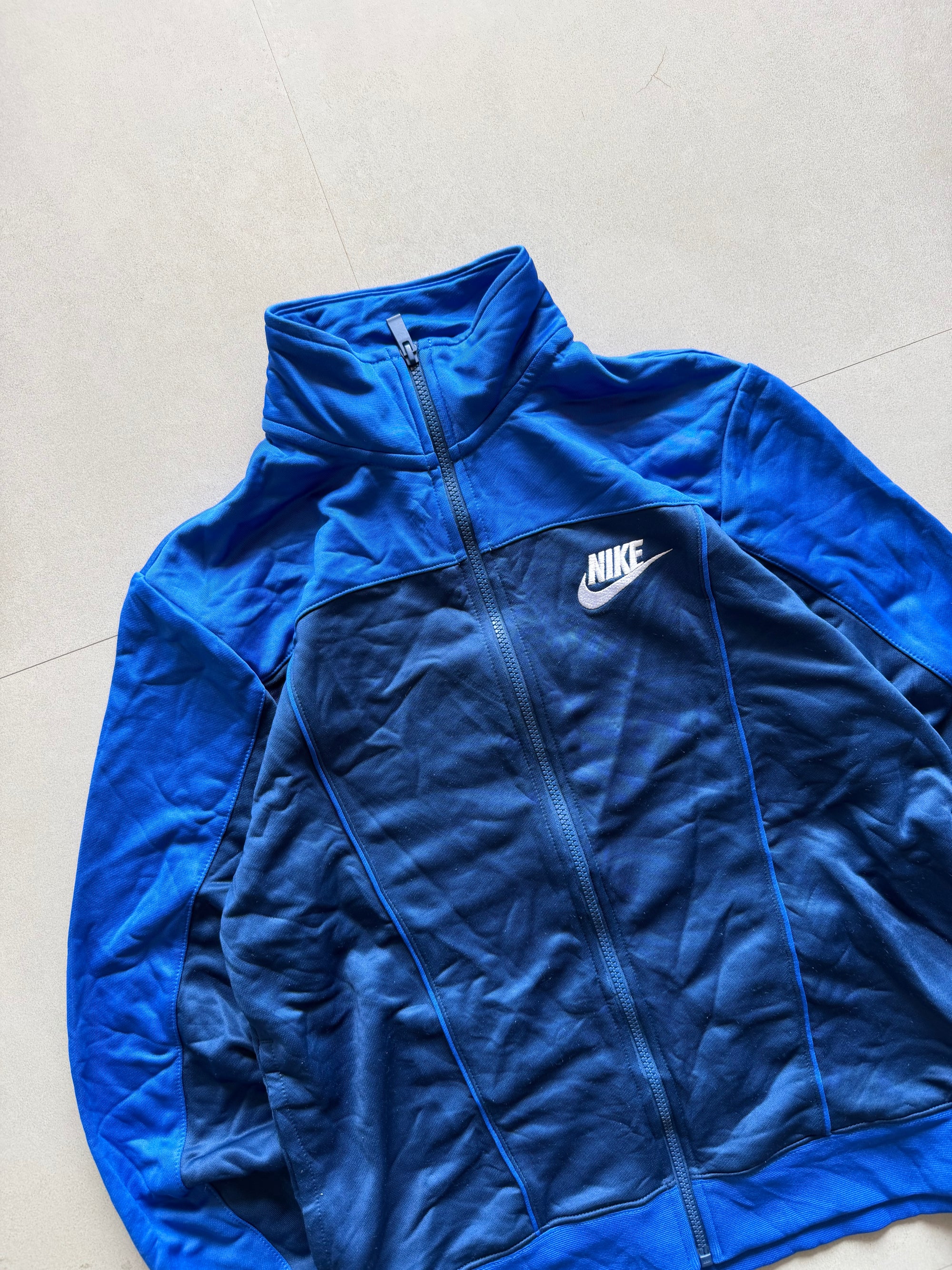 VINTAGE NIKE JACKET - M
