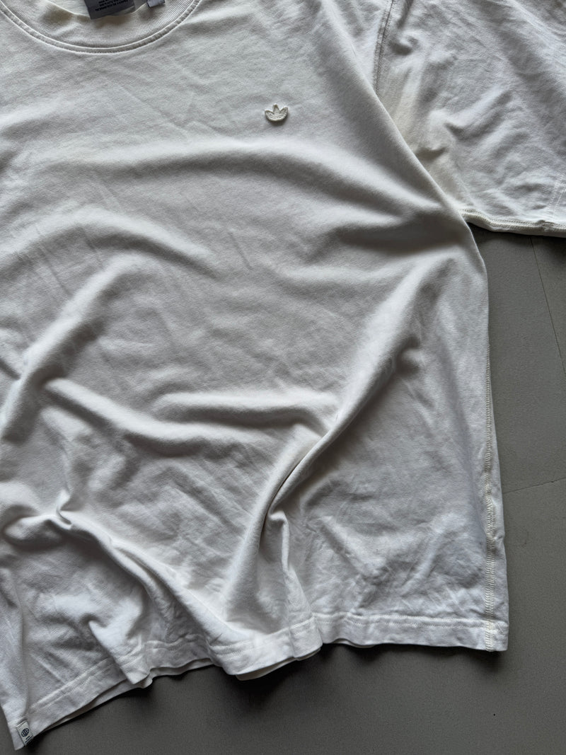 ADIDAS ORGINALS TEE - M