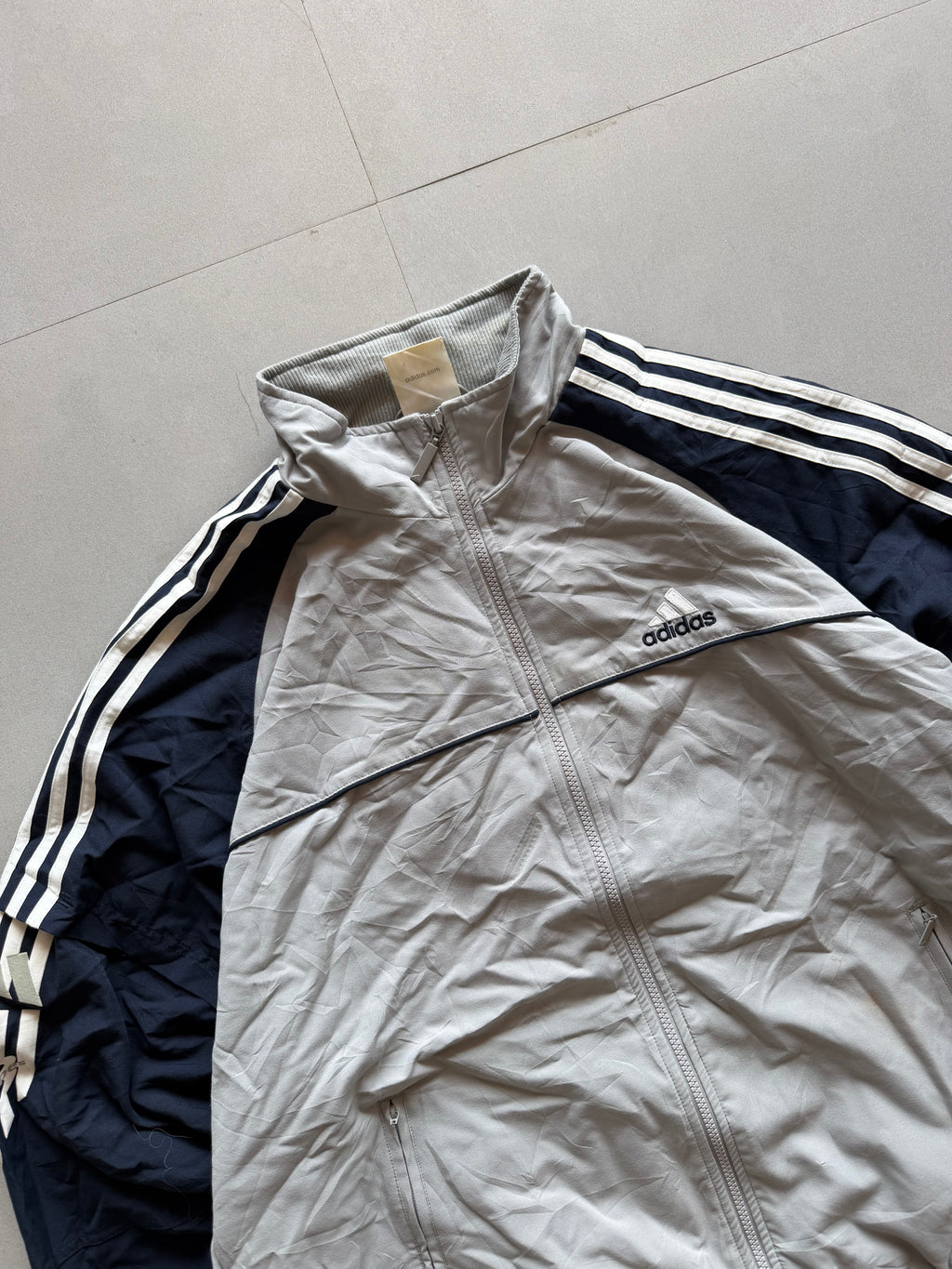 VINTAGE ADIDAS STRIPED JACKET - XL