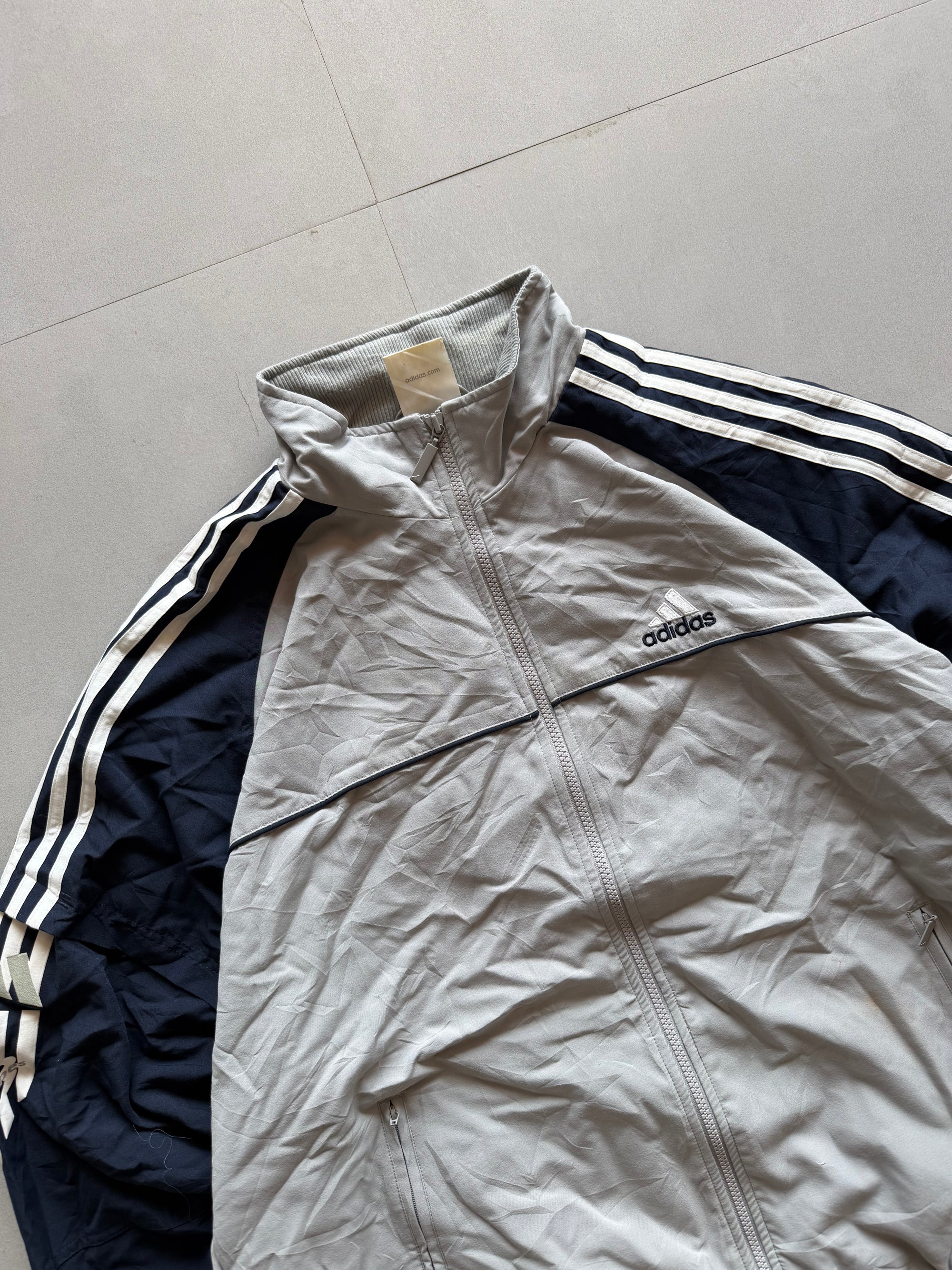 VINTAGE ADIDAS STRIPED JACKET - XL