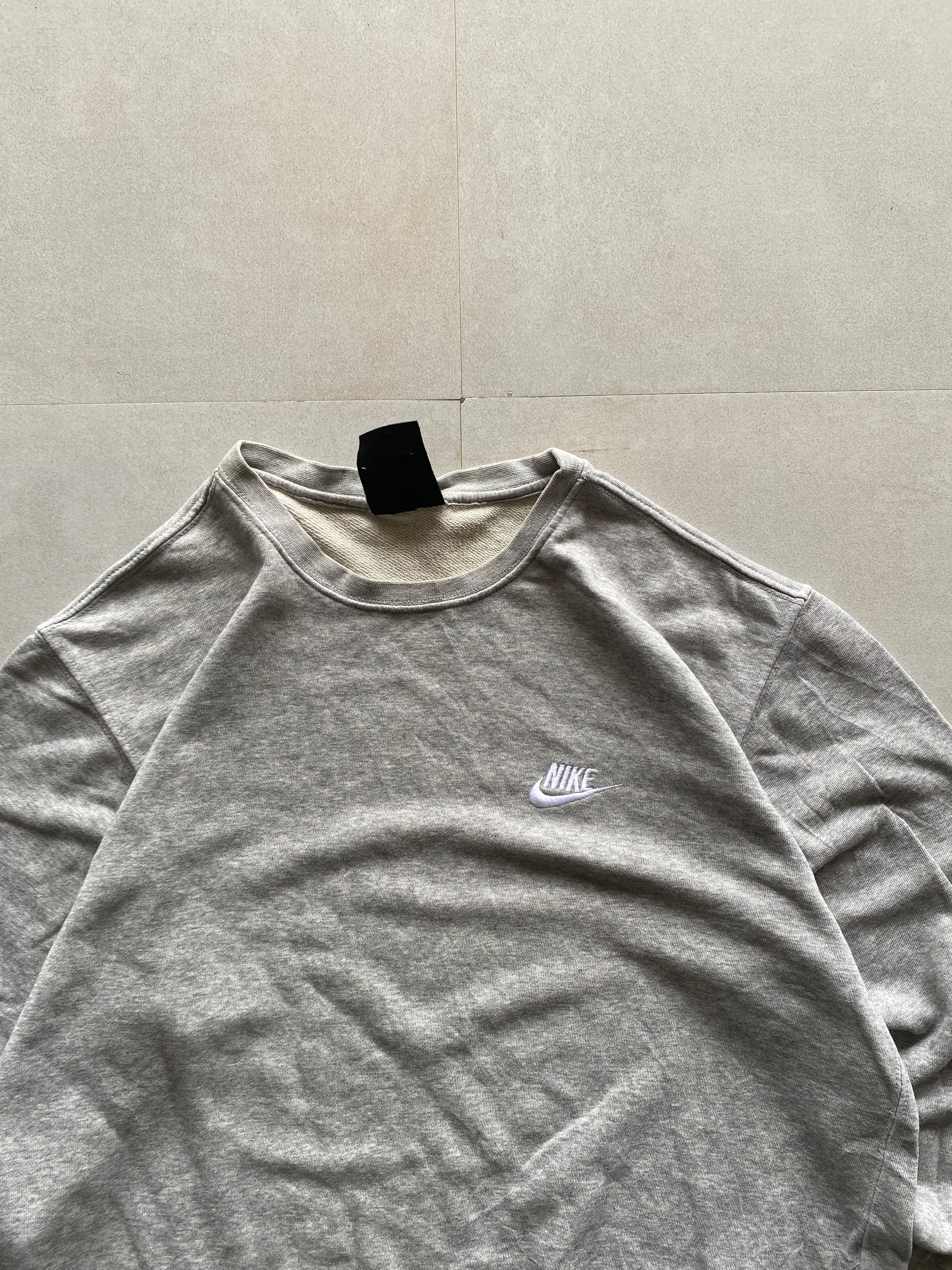 VINTAGE NIKE SWEATSHIRT - S