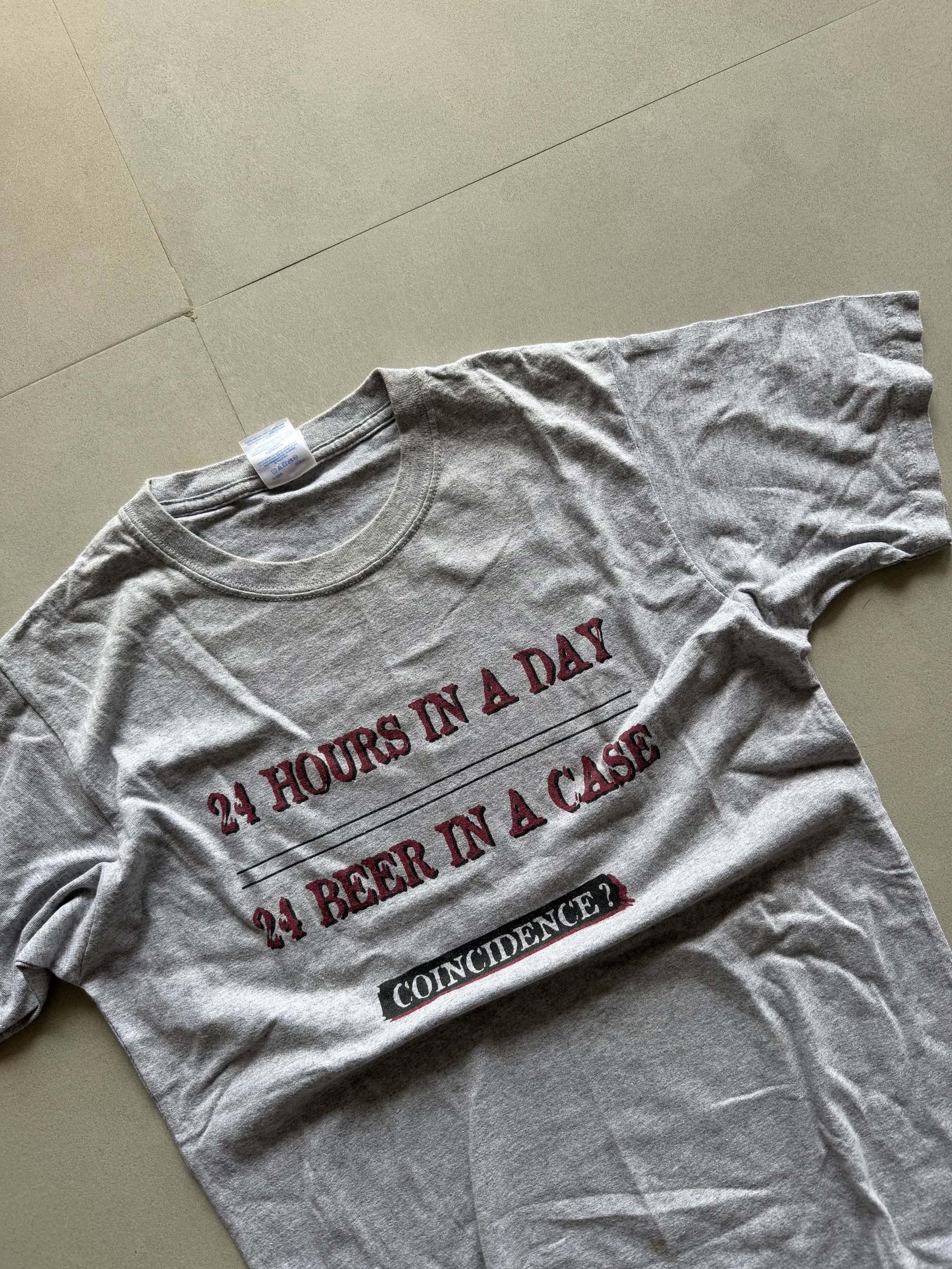 VINTAGE GILDAN TEE - XS