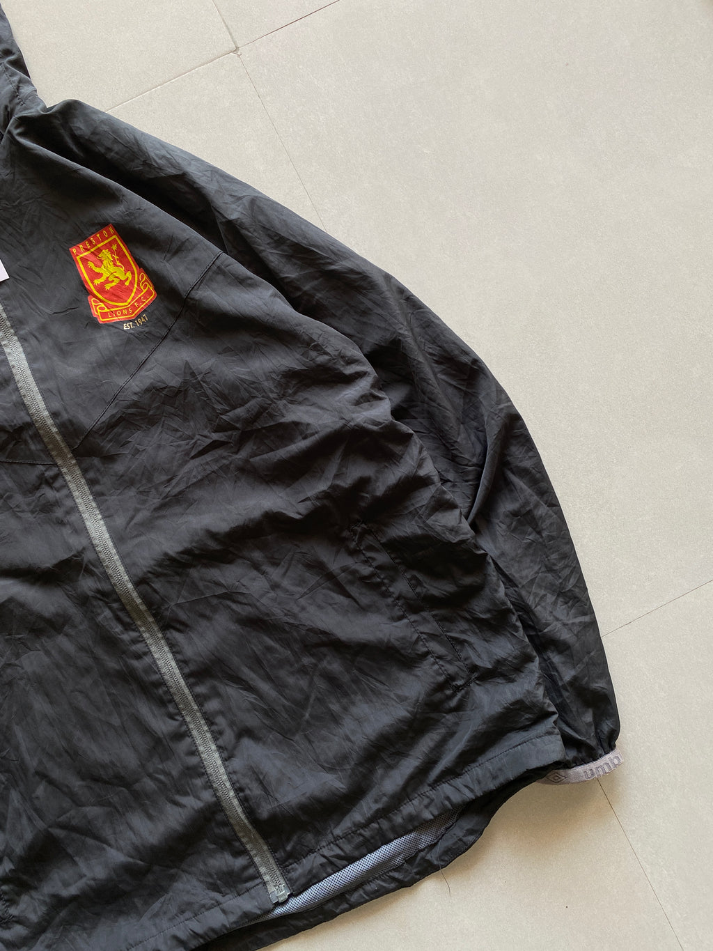 UMBRO JACKET - L