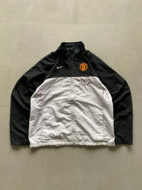 VINTAGE NIKE MANCHESTER UNITED JACKET - L