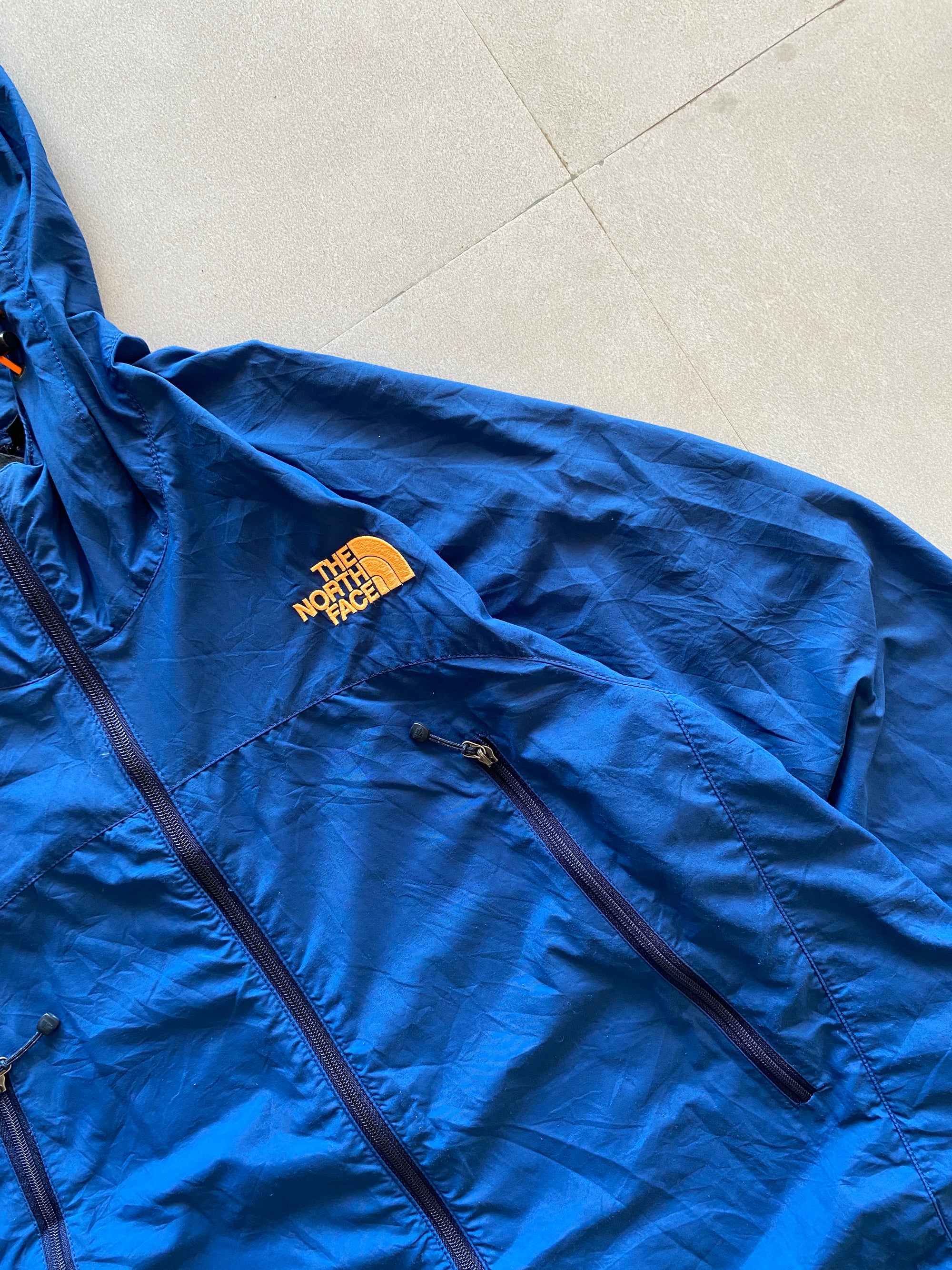 THE NORTH FACE WINDBREAKER JACKET - M