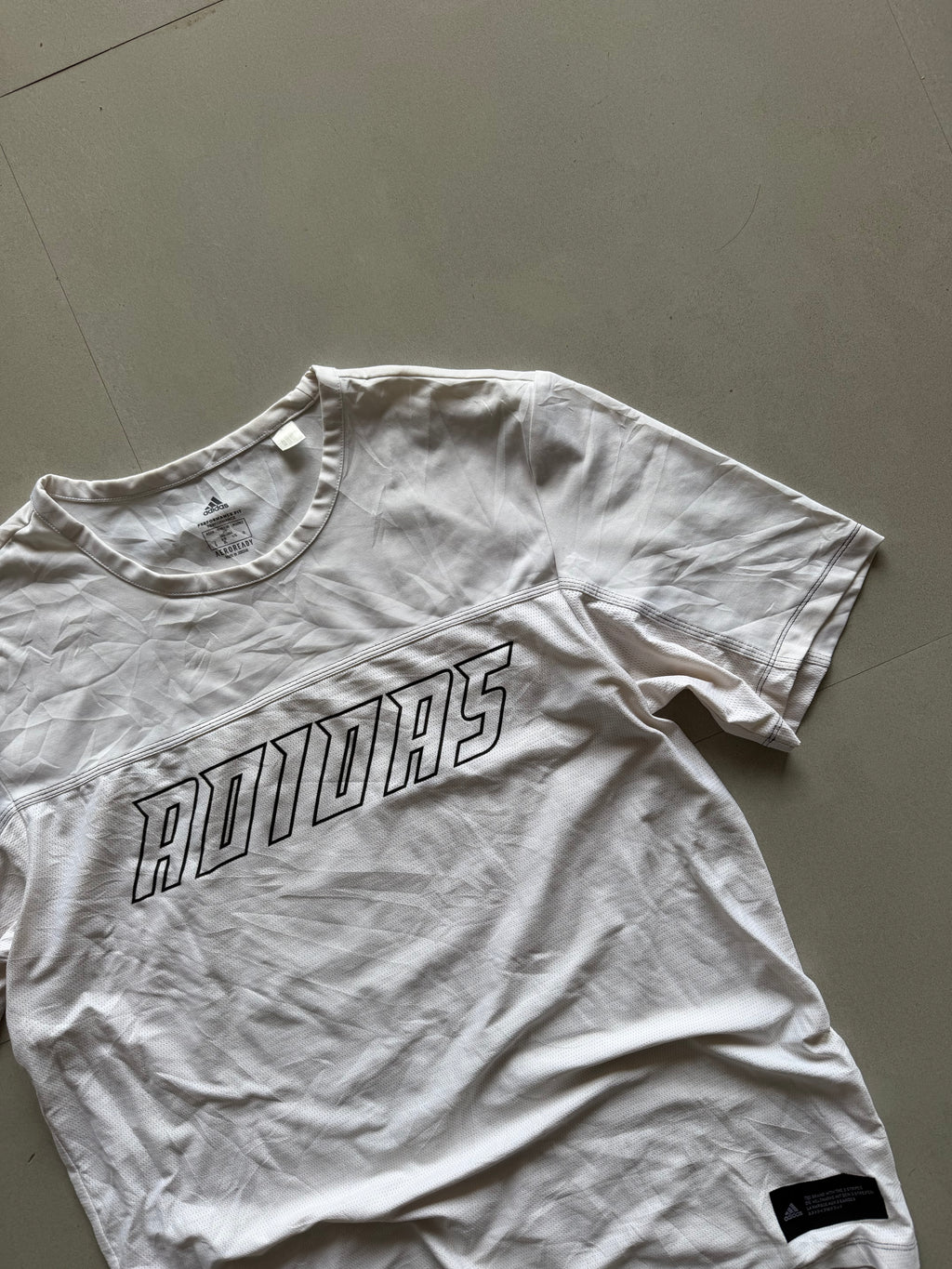 ADIDAS SPELL OUT TEE - M