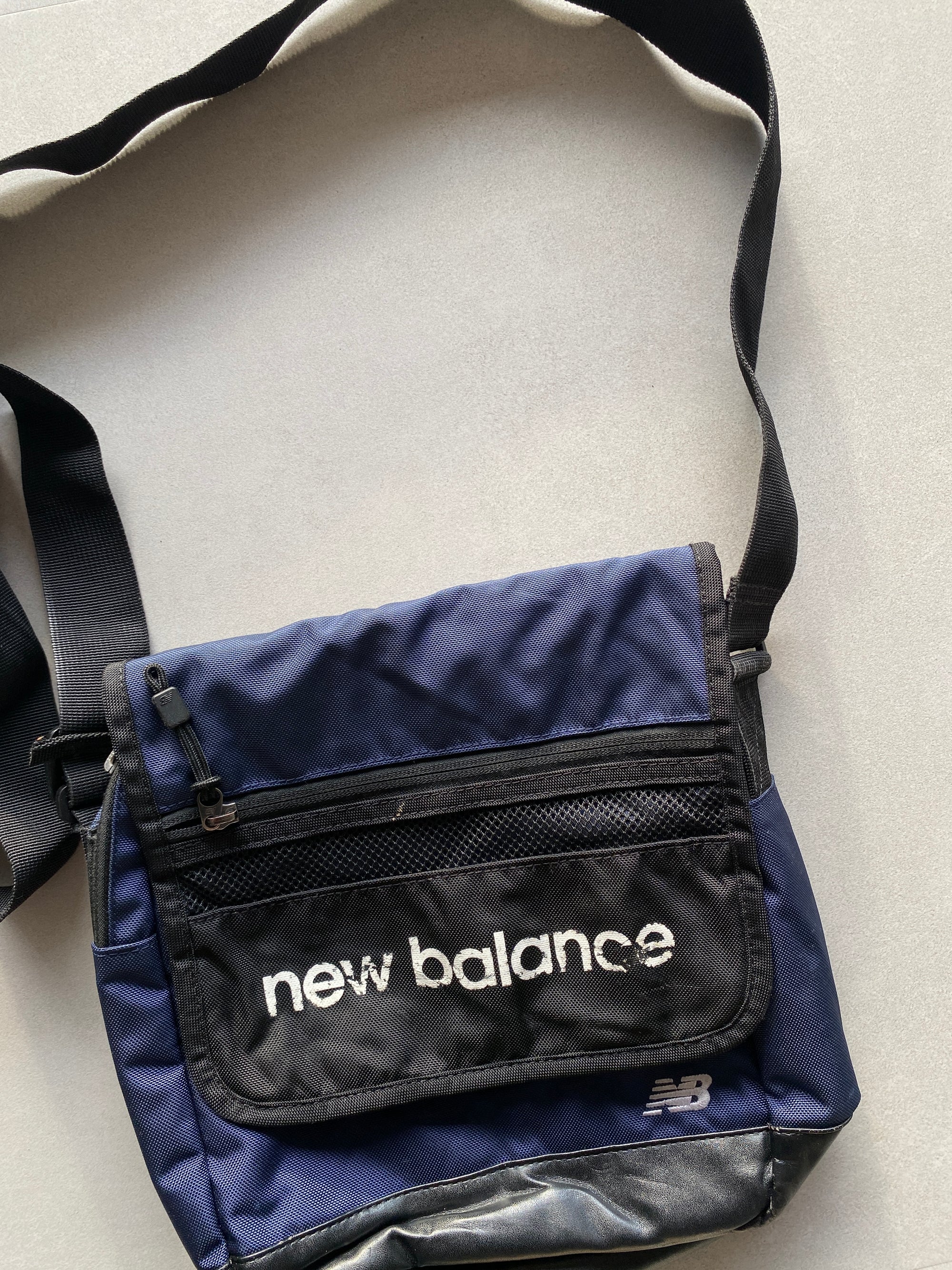 NEW BALANCE SIDE BAG