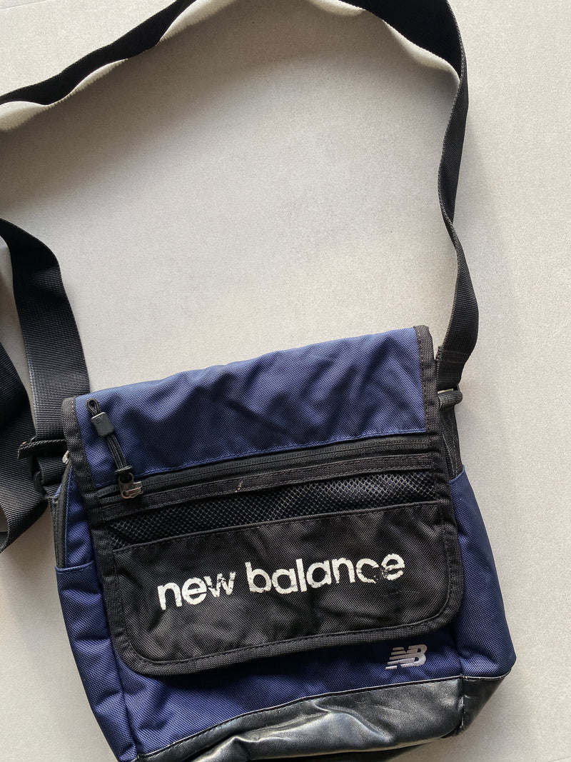 NEW BALANCE SIDE BAG