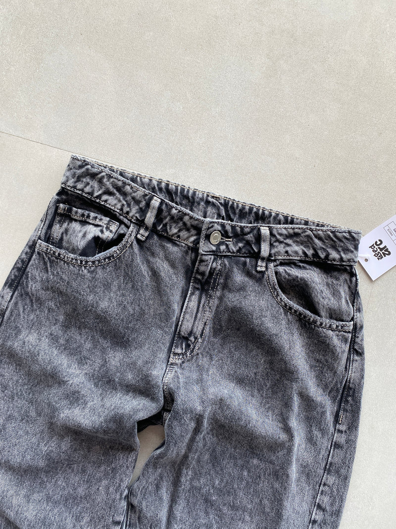 STRIGHT FIT DENIM - S