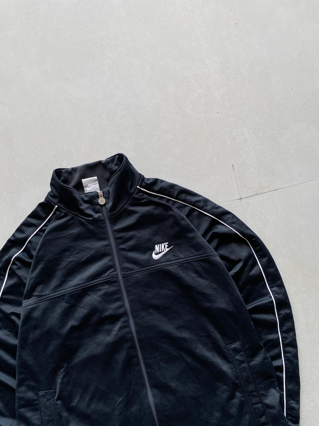 NIKE SOLID JACKET - M