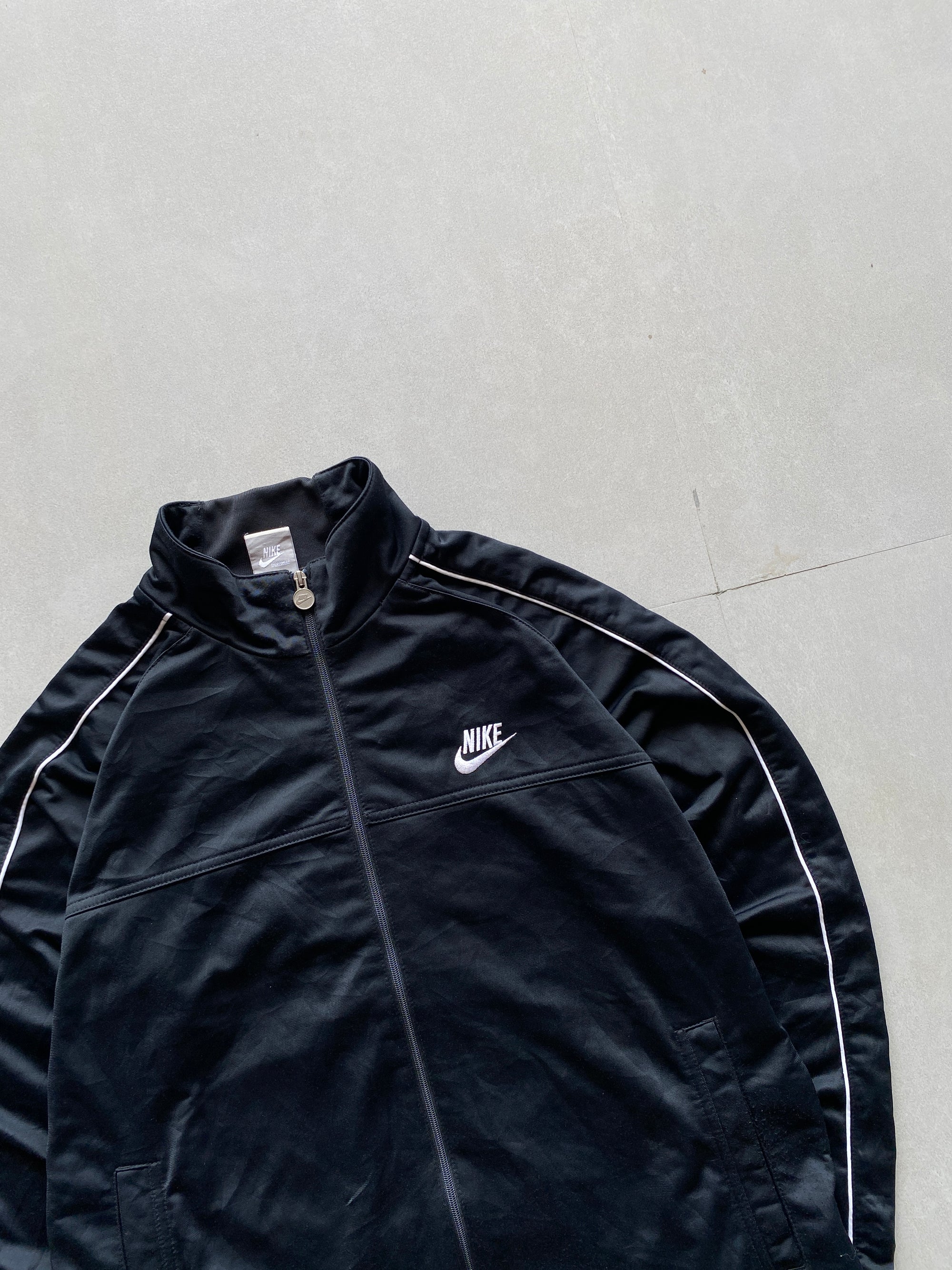 NIKE SOLID JACKET - M