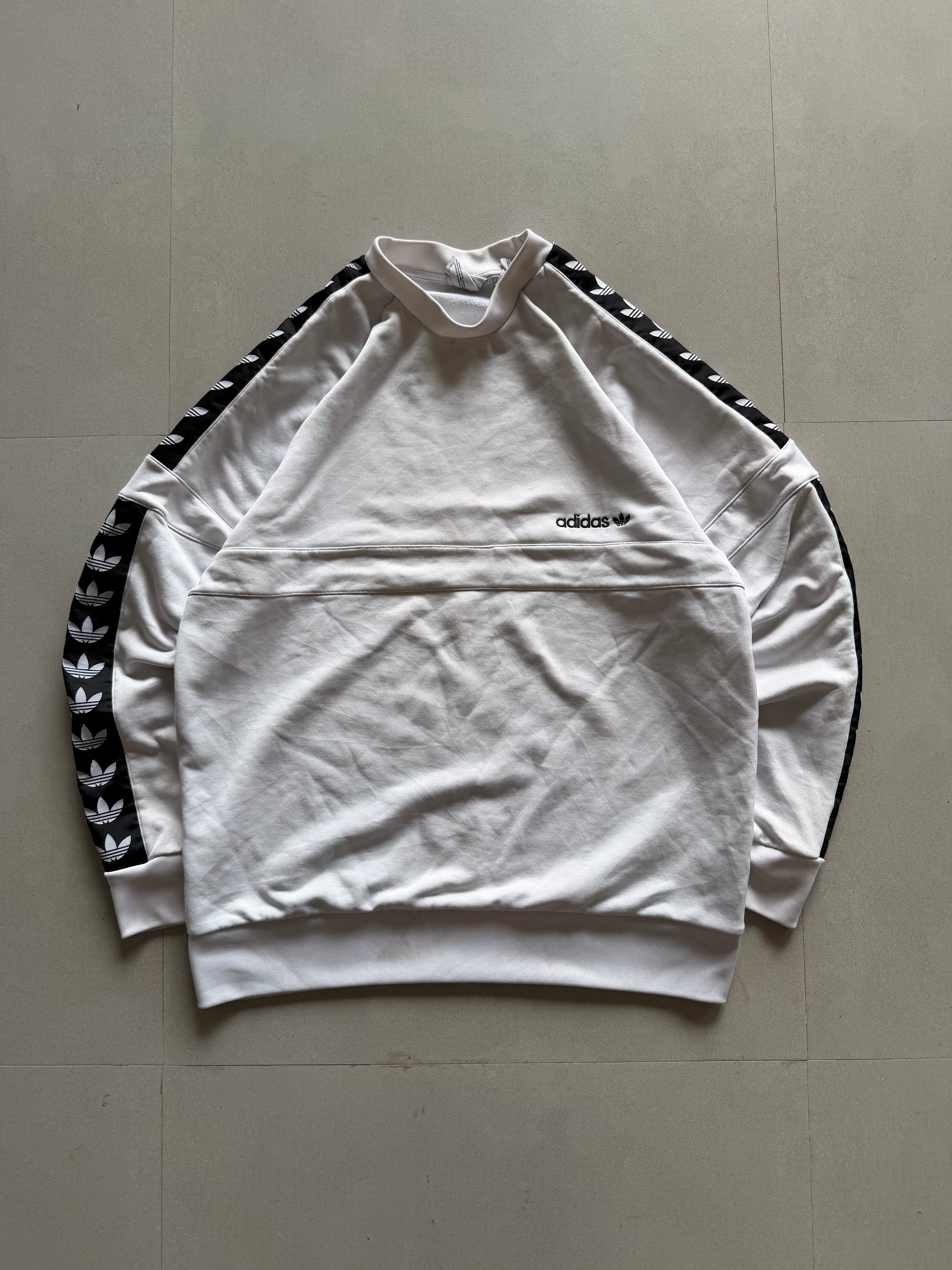 ADIDAS MULTI LOGO HOODIE - M