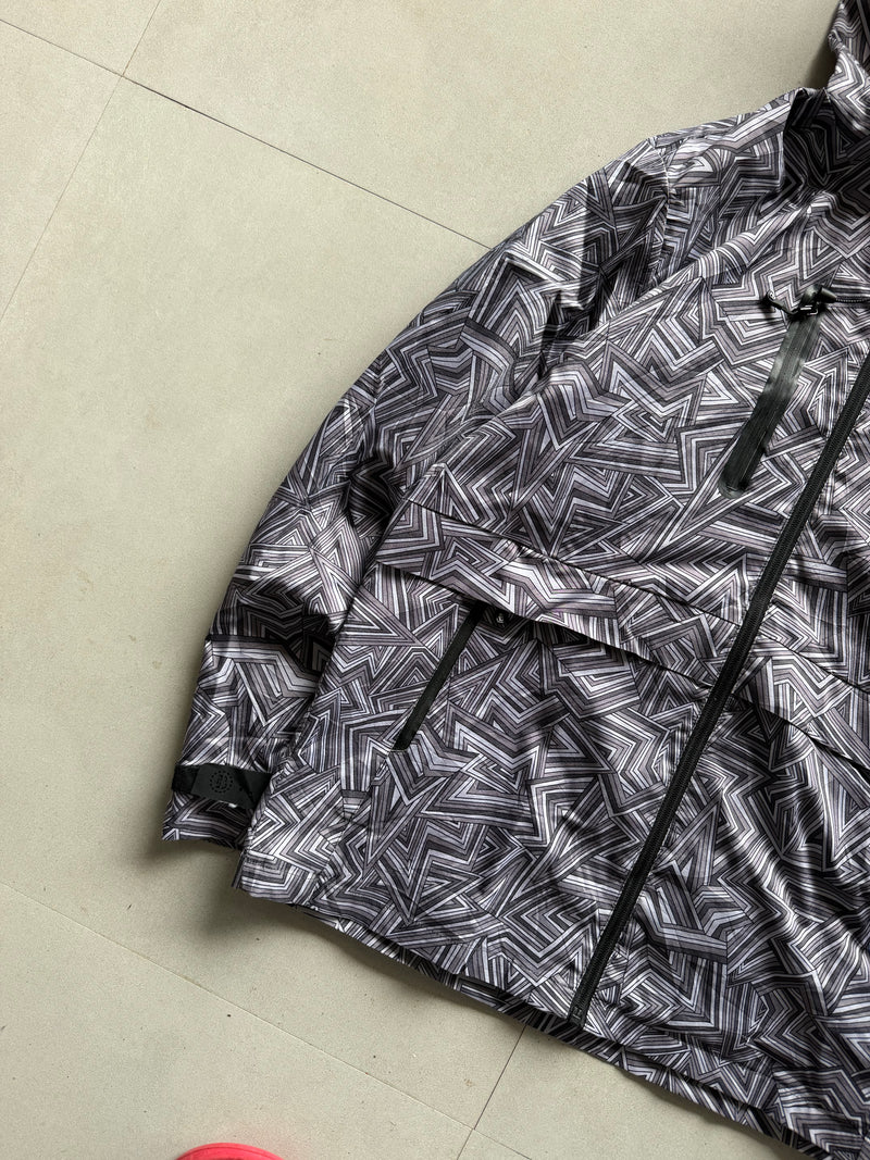 TACTICAL HIKING JACKET - M