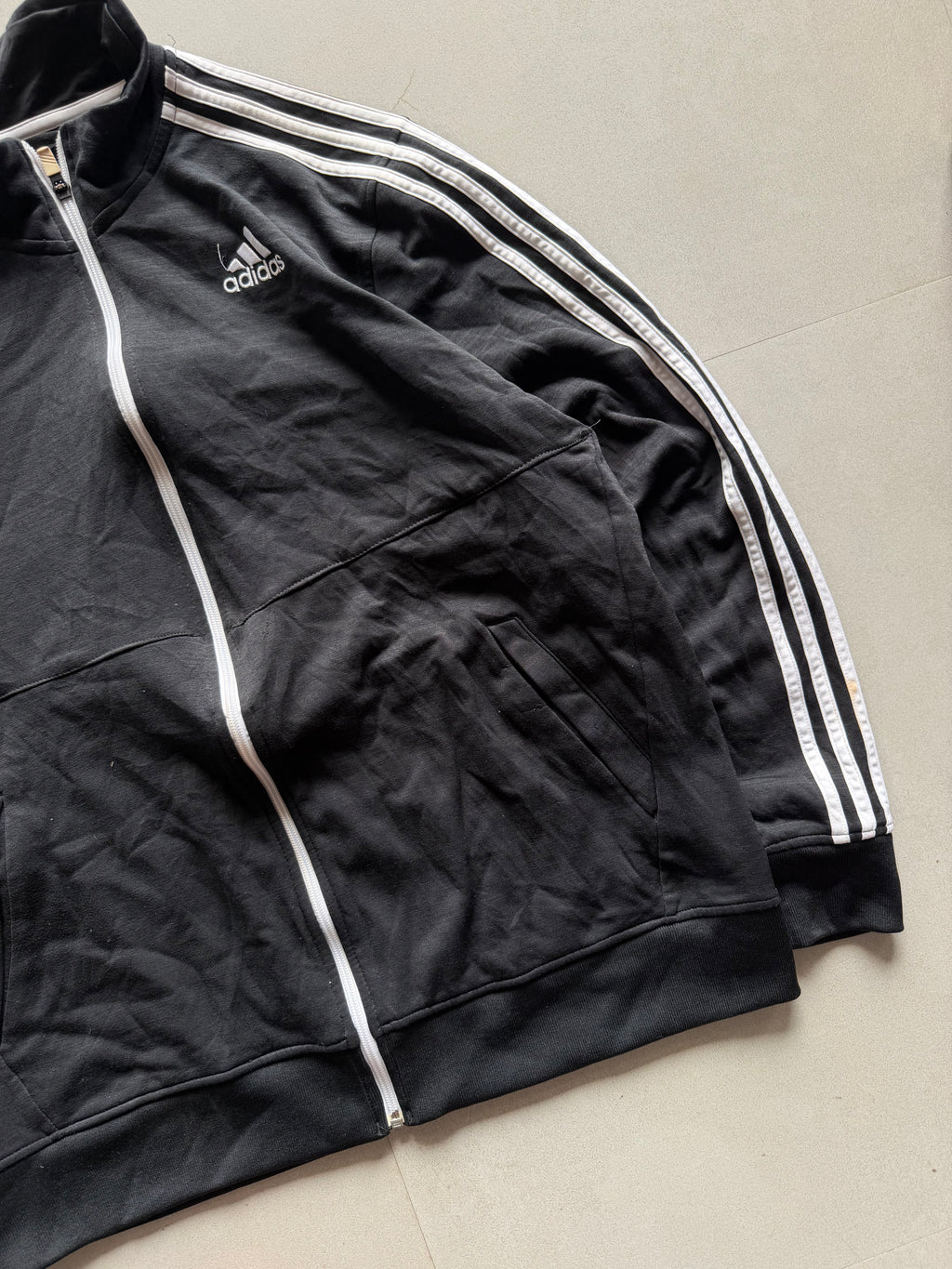 ADIDAS STRIPED JACKET - L