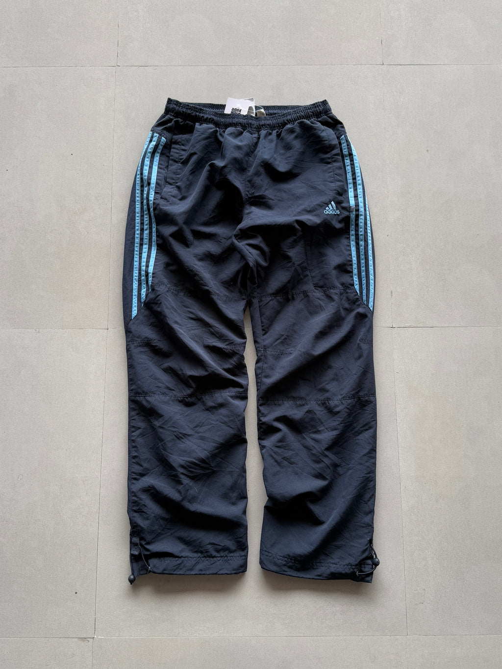 VINTAGE ADIDAS STRIPPED TRACK PANT - M