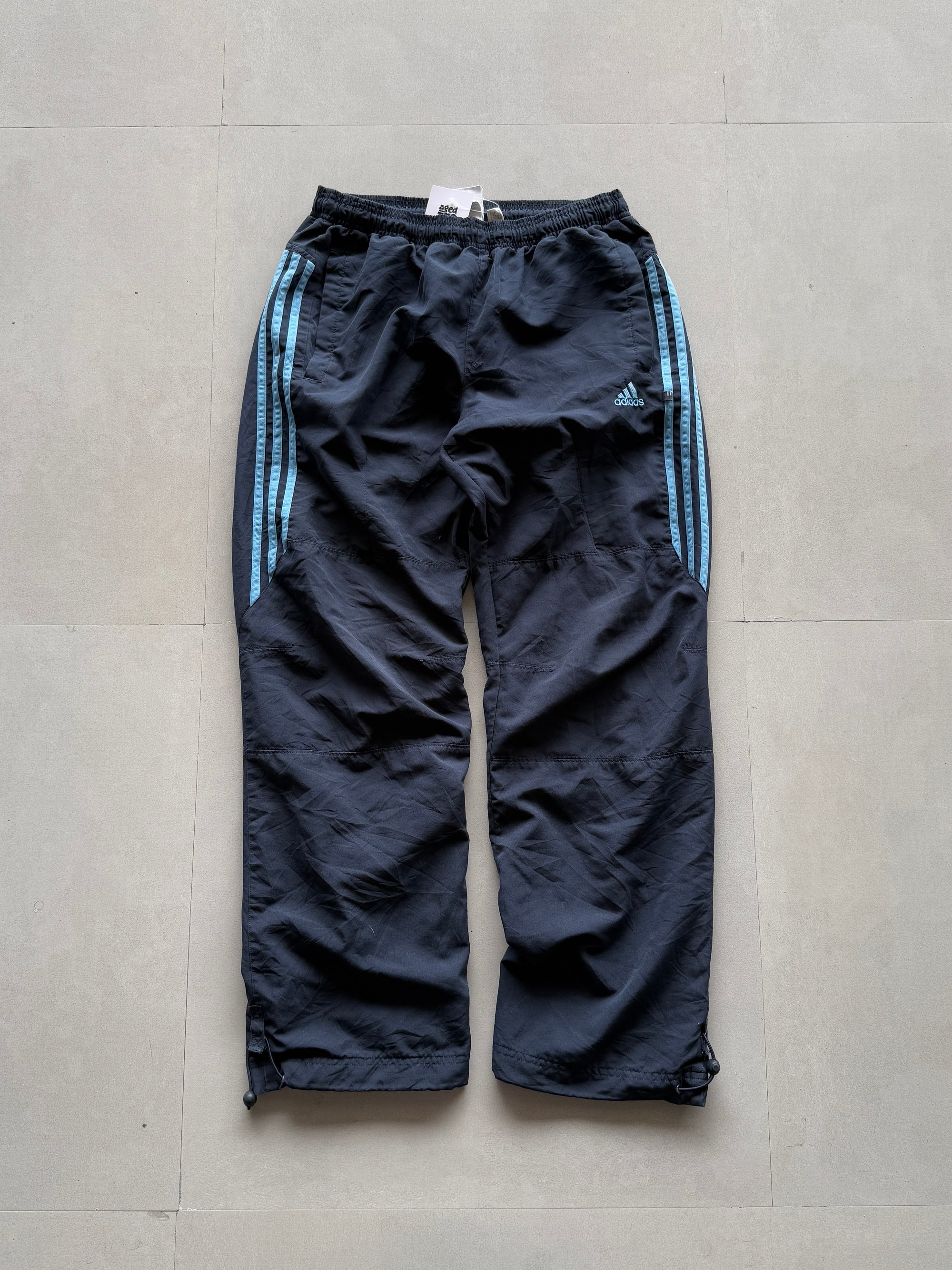 VINTAGE ADIDAS STRIPPED TRACK PANT - M