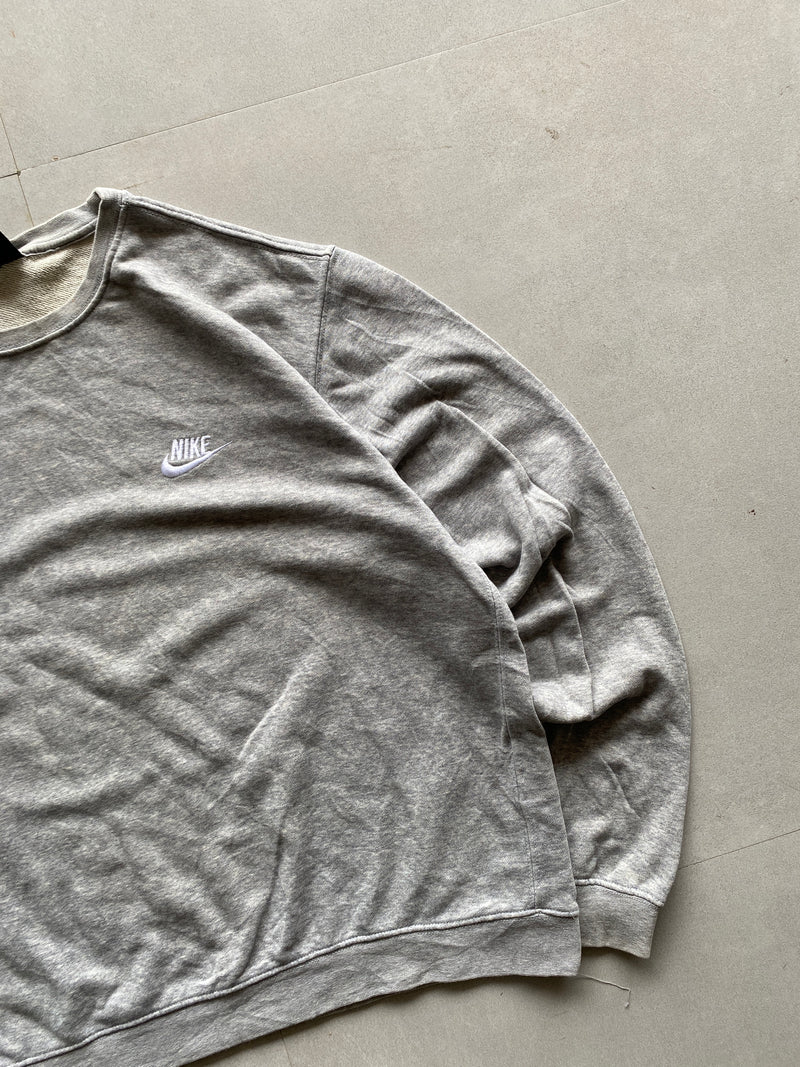 VINTAGE NIKE SWEATSHIRT - S