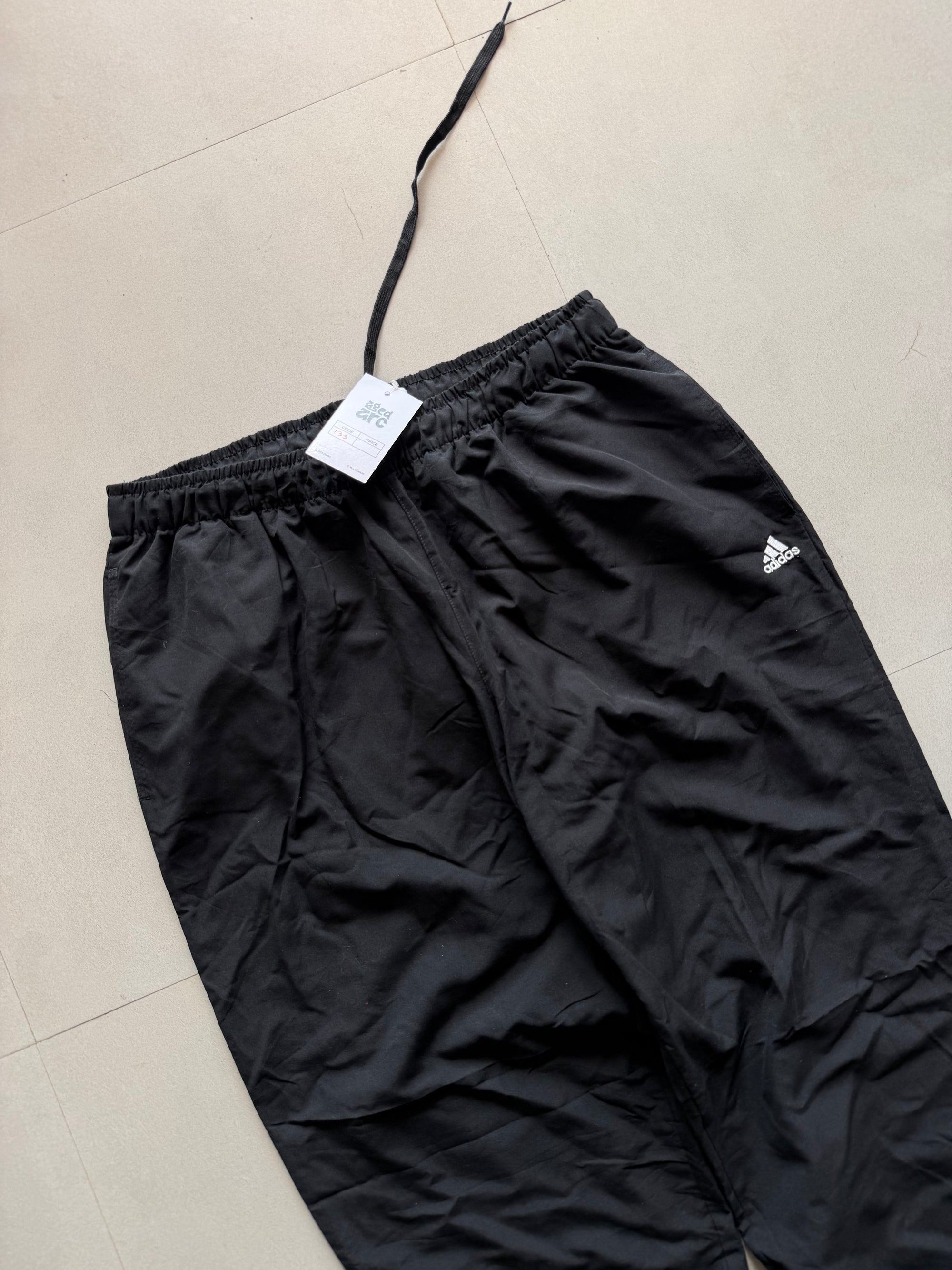 ADIDAS TRACK PANT133 - L