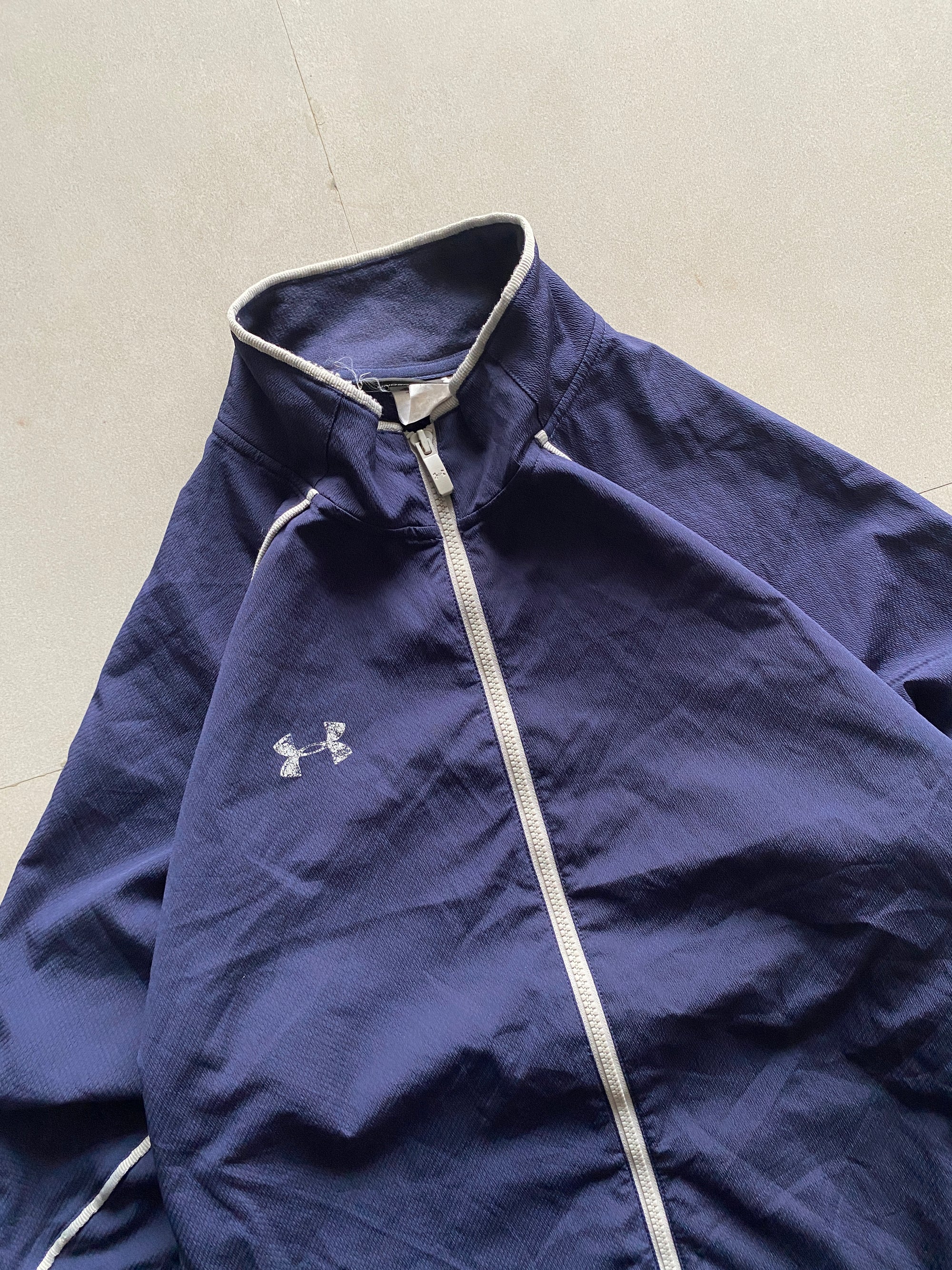UNDER ARMOUR JACKET - M