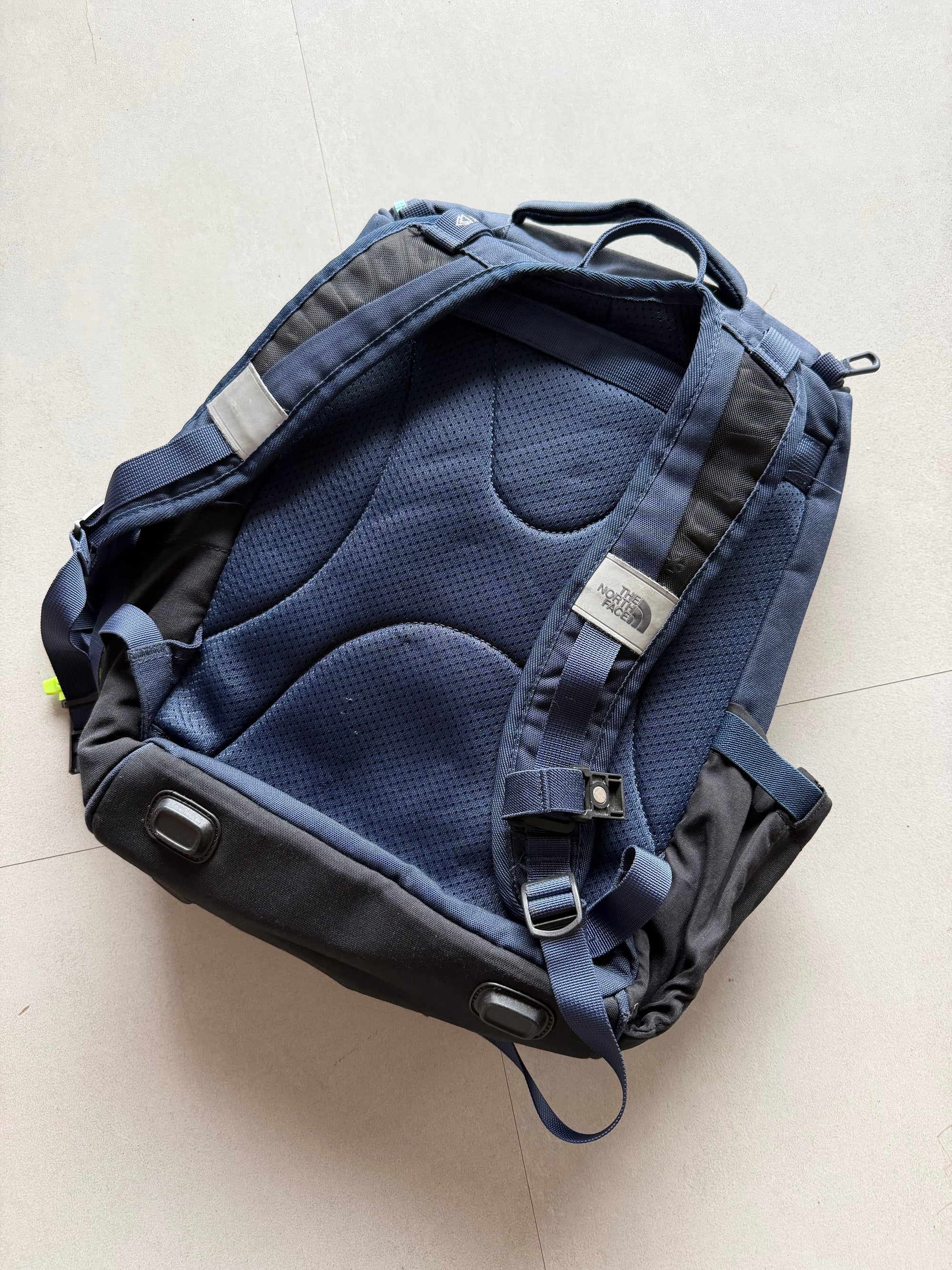 THE NORTH FACE BOYS BACKPACK