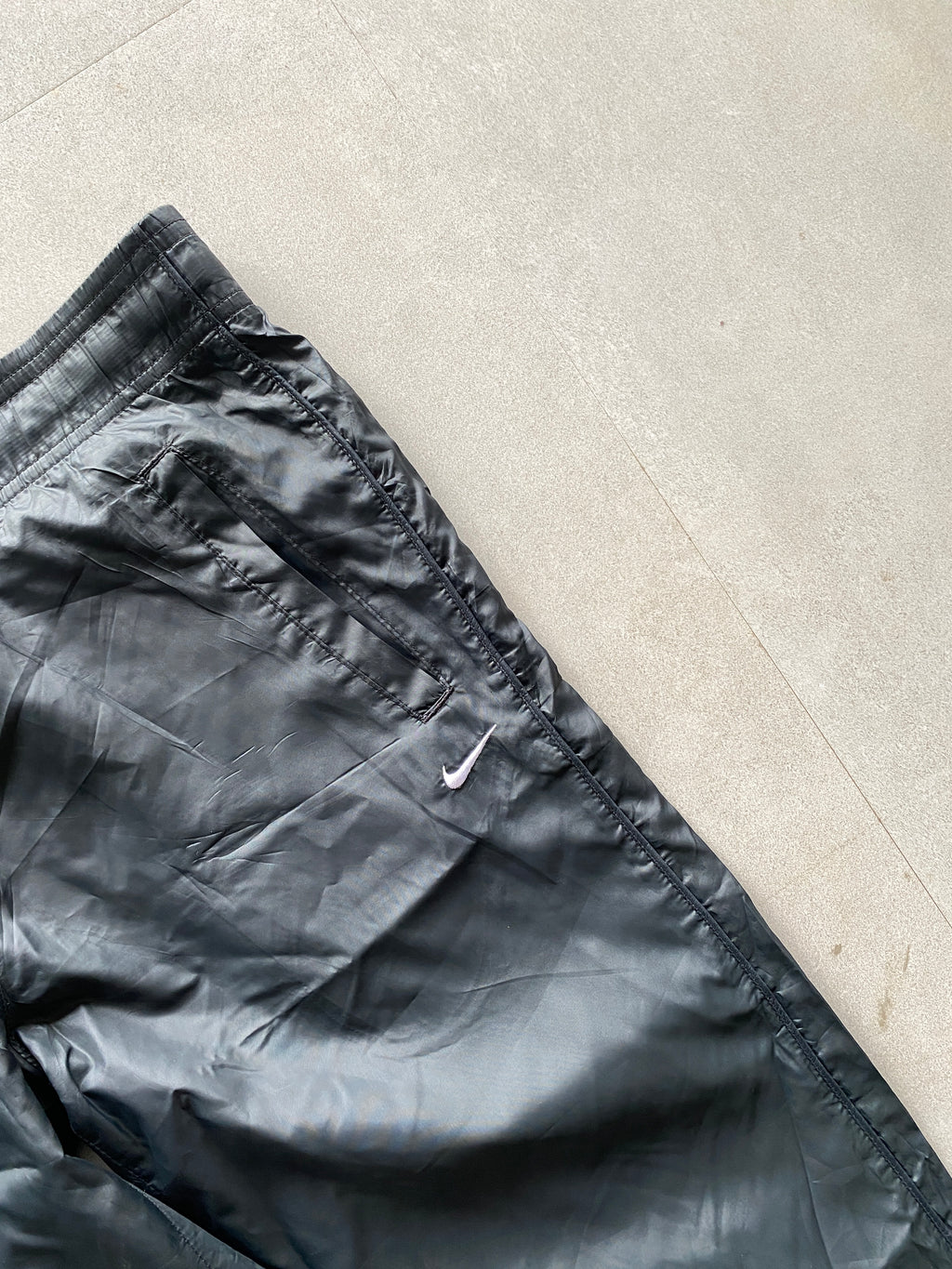 NIKE BAGGY TRACK PANT - M
