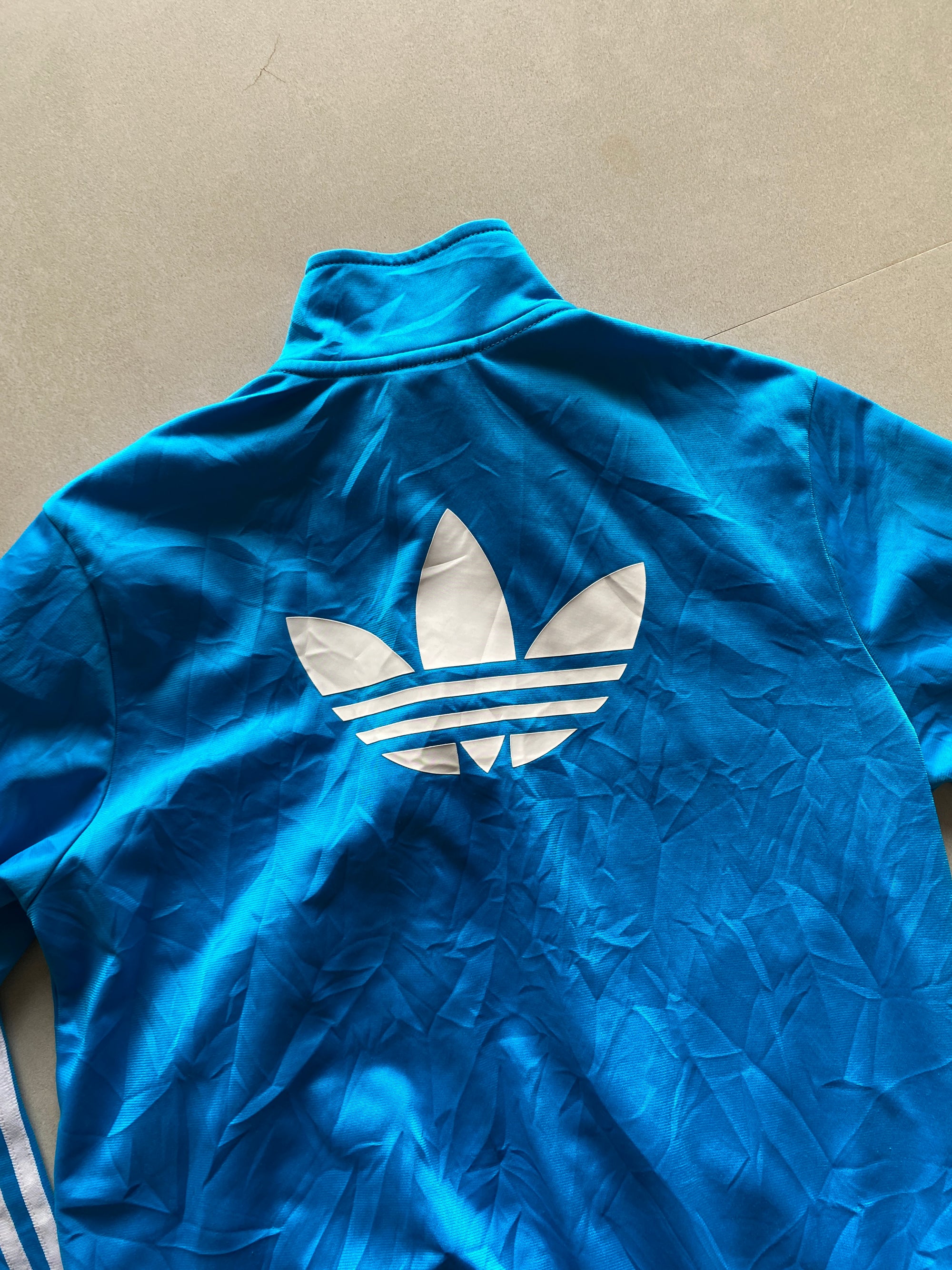 ADIDAS STRIPED JACKET - M