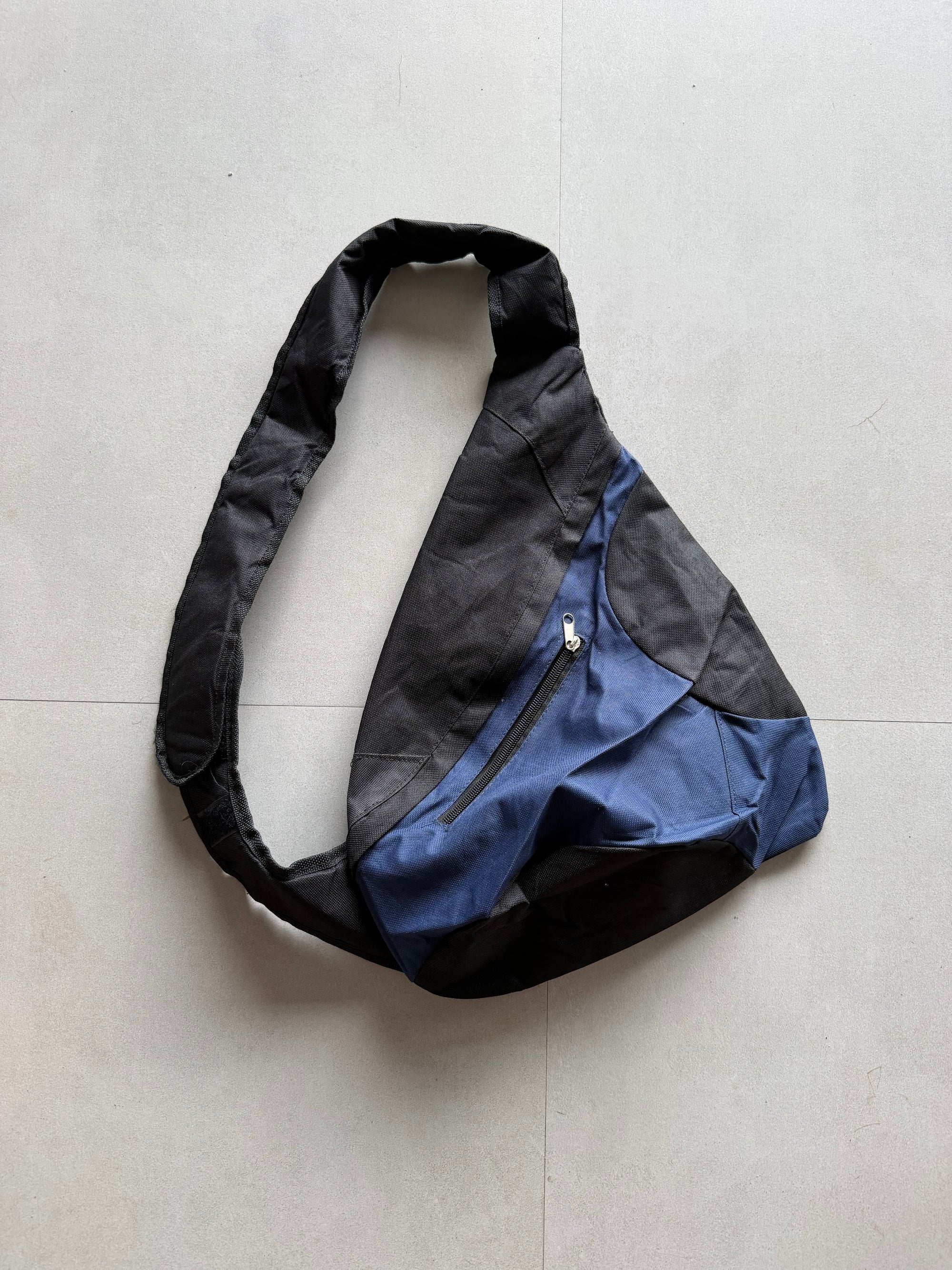 CROSS BODY BAG
