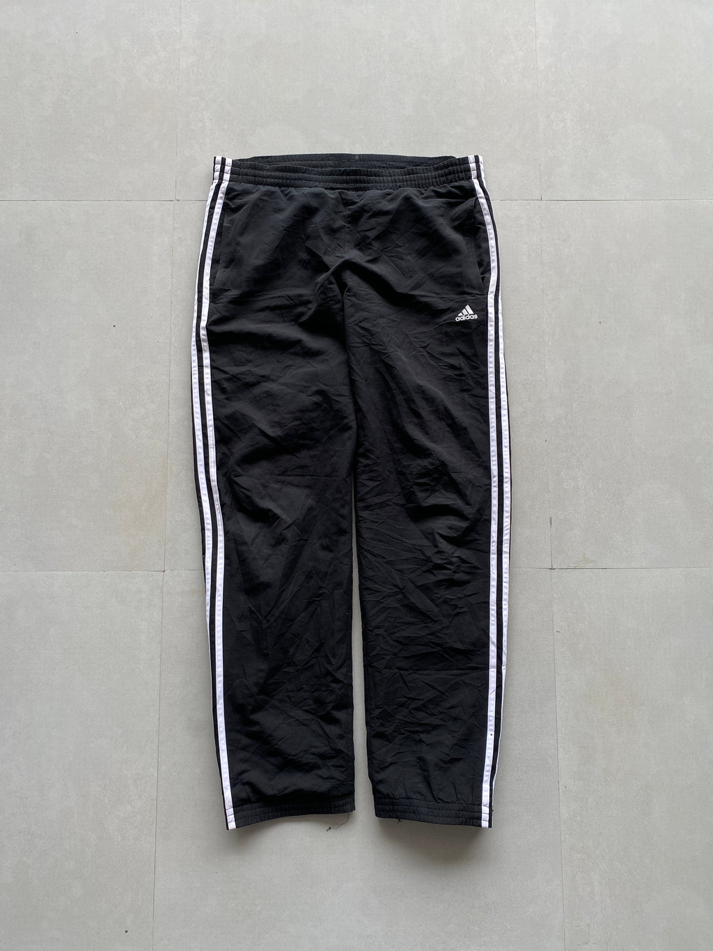 ADIDAS STRIPED TRACK - L