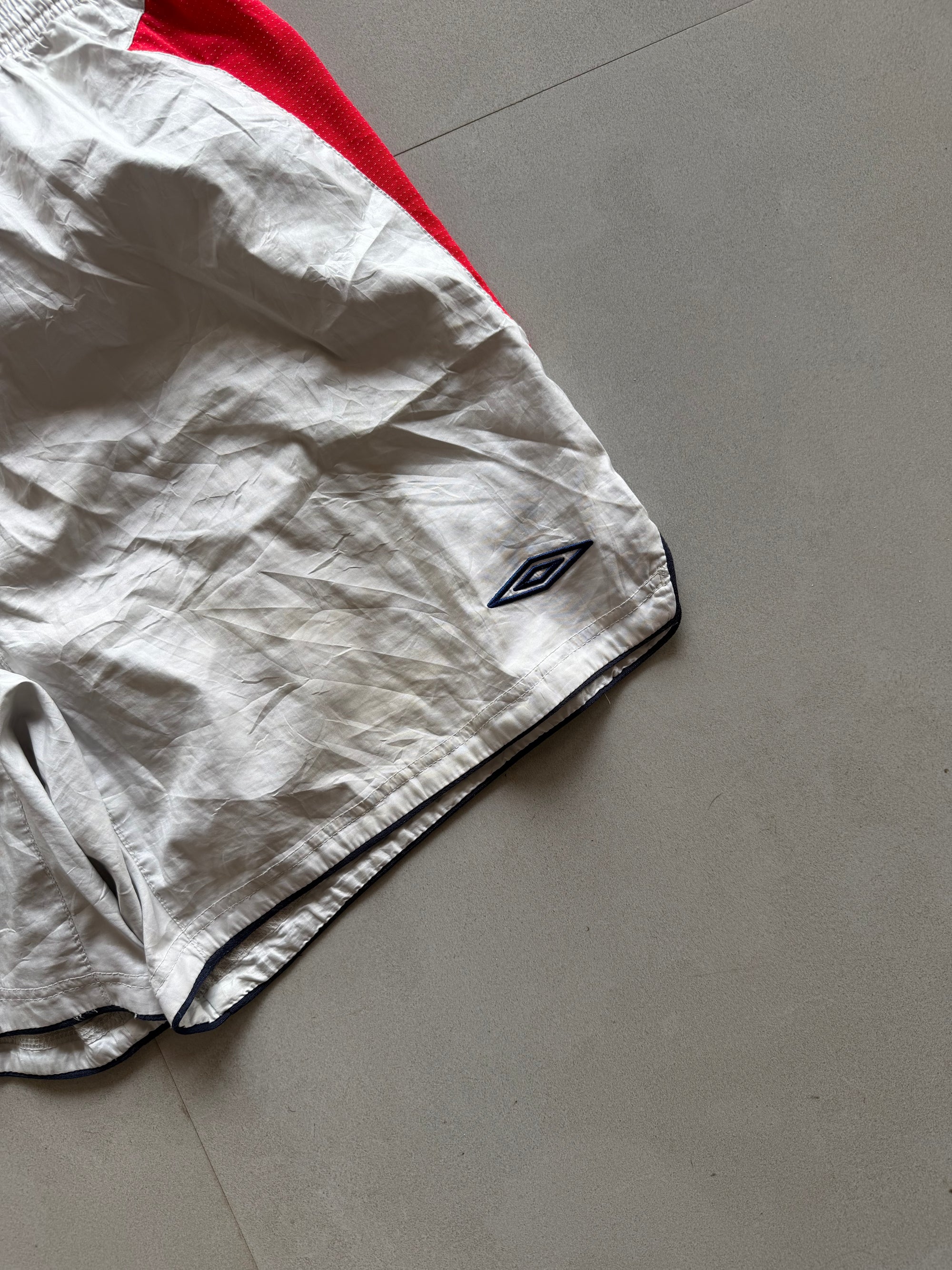 UMBRO ENGLAND SHORTS - M