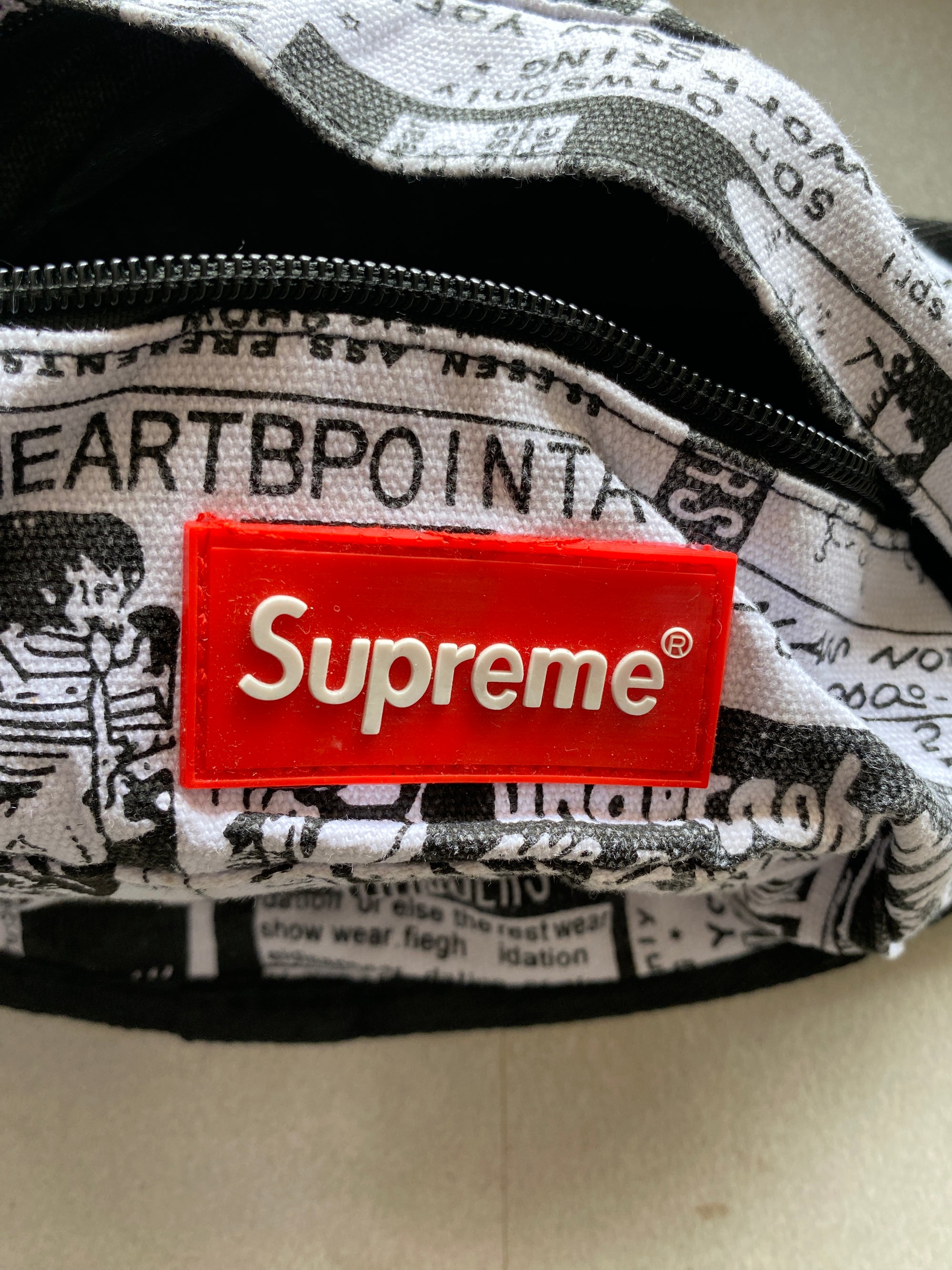 SUPREME FANNY PACK