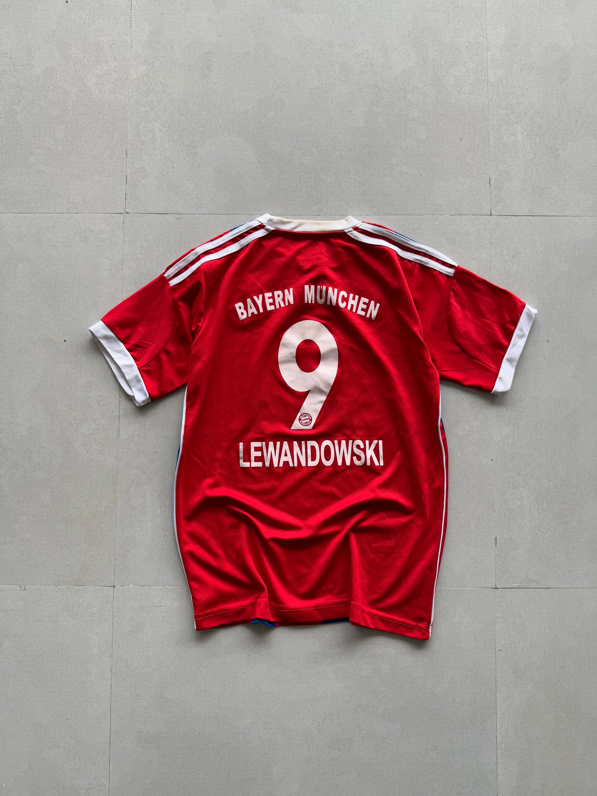 2014 BAYERN MUNICH JERSEY LEWANDOSKI (9) - S