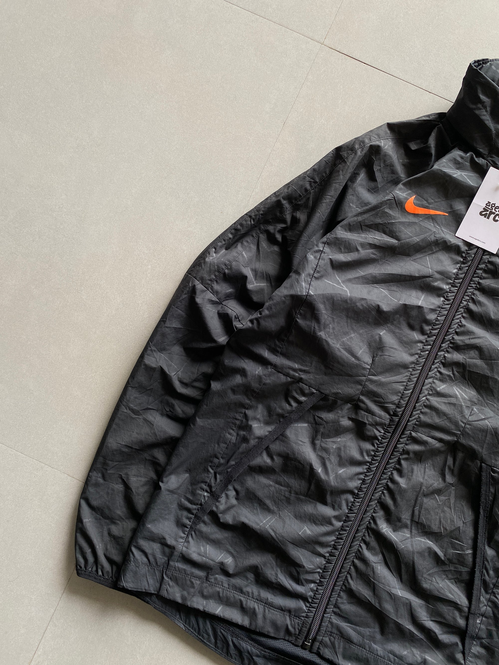 NIKE NETHERLANDS BIG SWOOSH JACKET - M