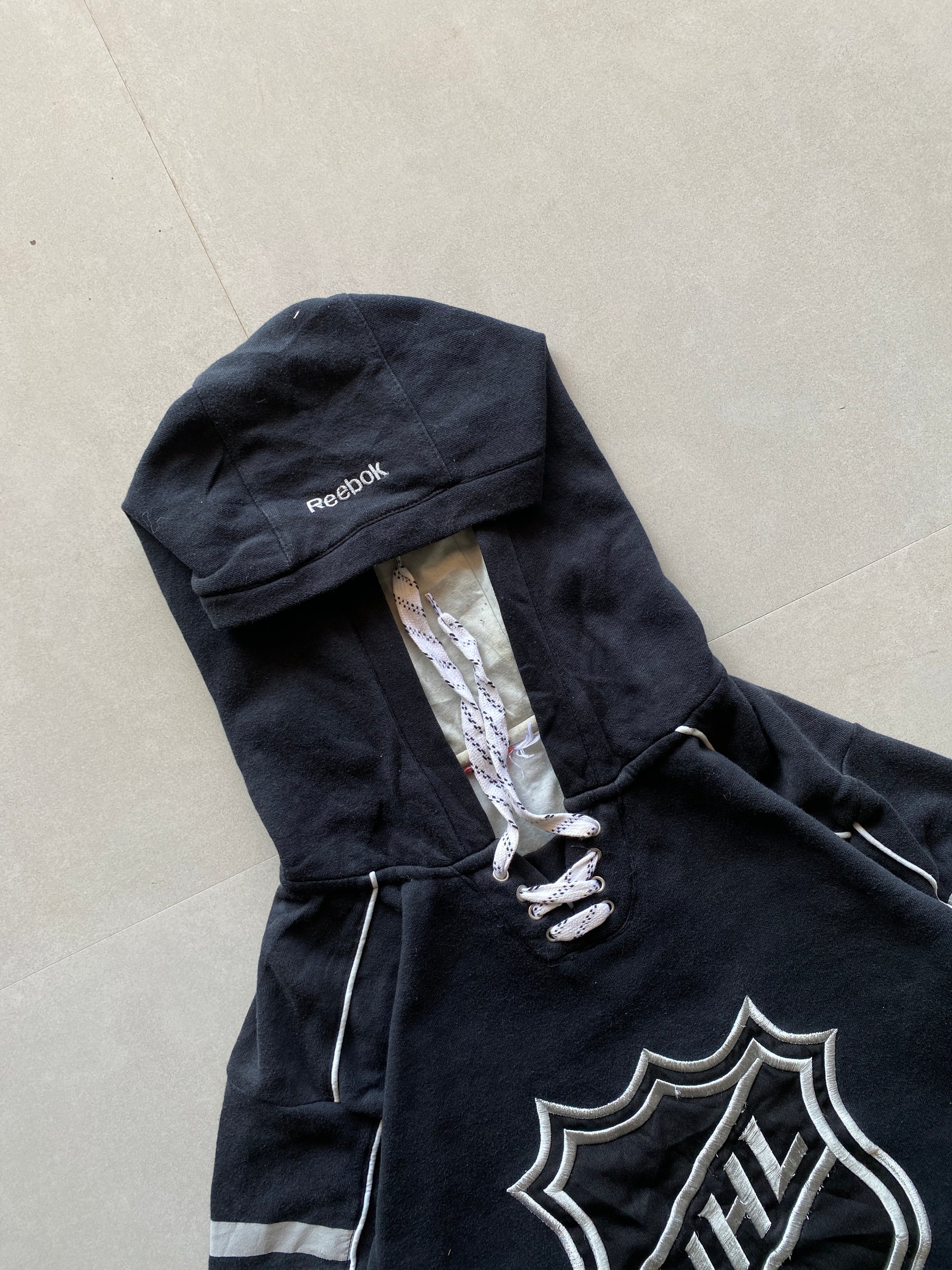 VINTAGE REEBOK NHL HODIE - M