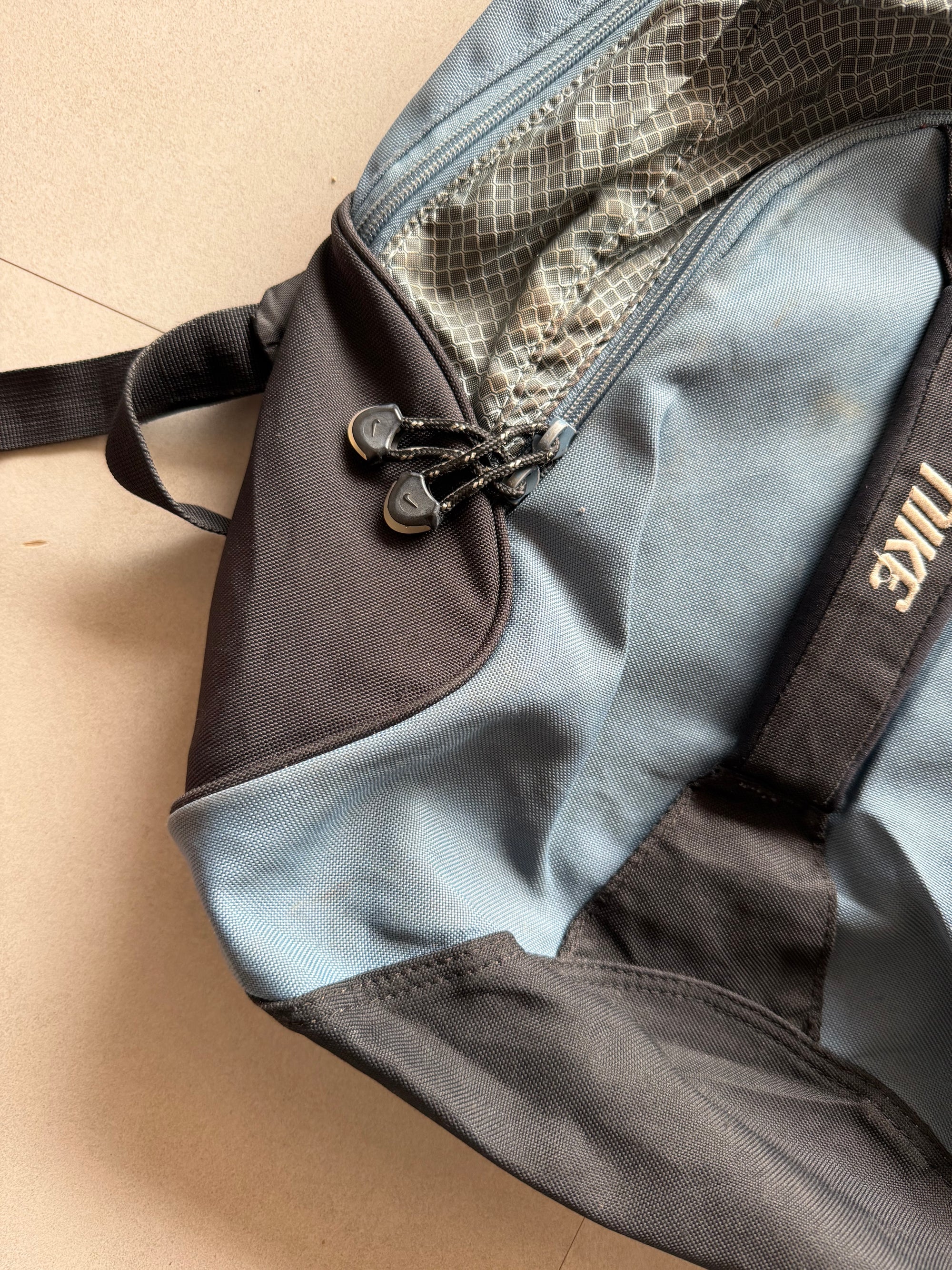 00S NIKE BAG